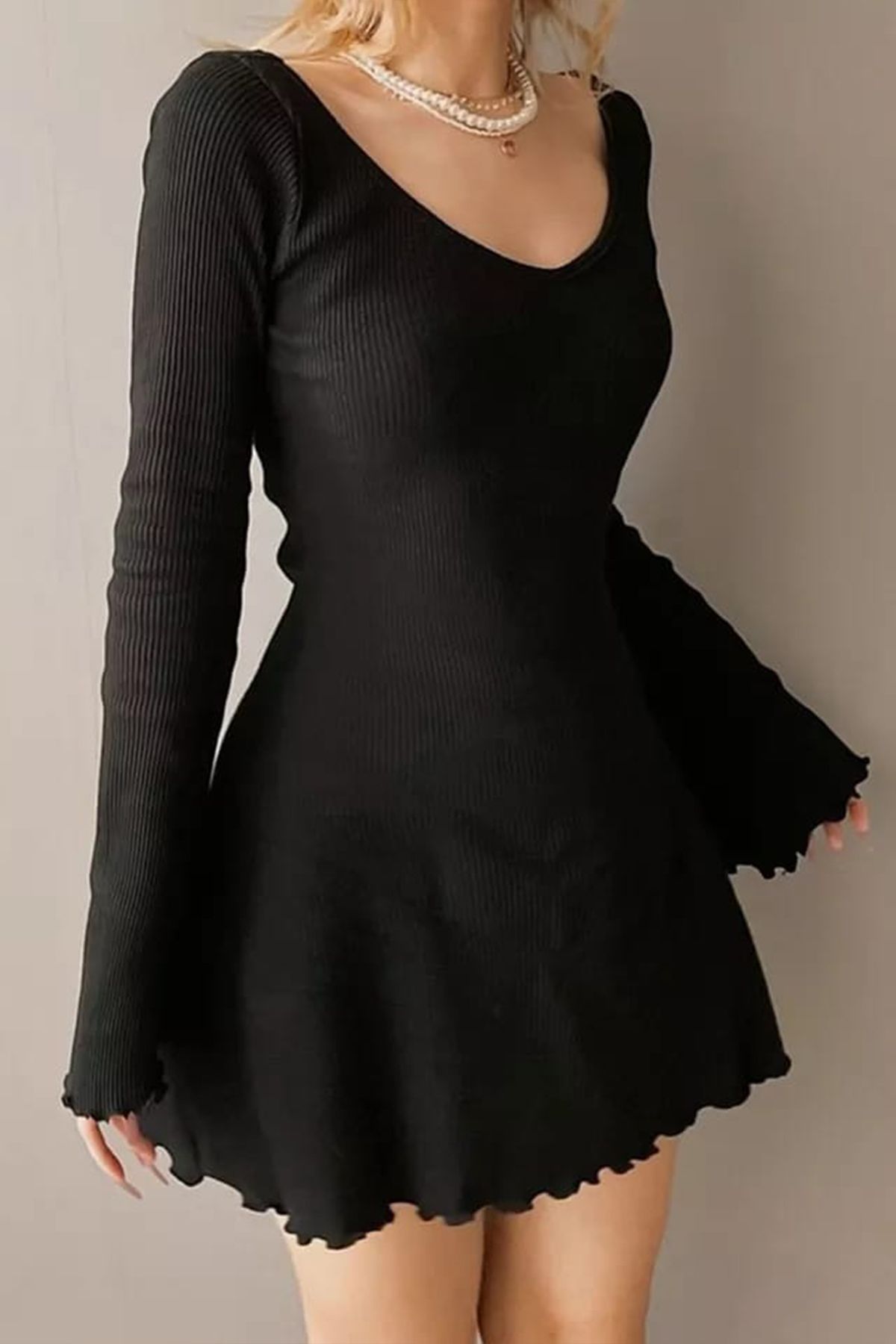 https://cdn.dsmcdn.com/ty994/product/media/images/prod/SPM/PIM/20230904/18/f23e2ee1-a3a1-364a-9ab9-60c2970d708a/1_org_zoom.jpg