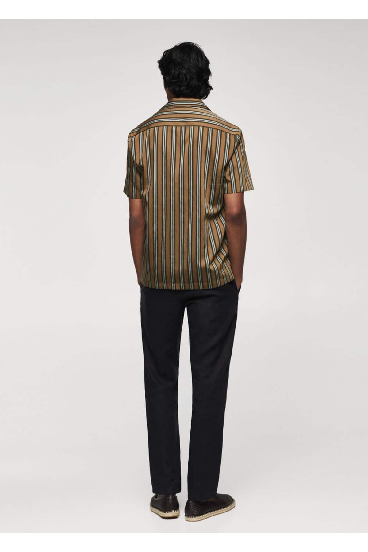 پیراهن مردانه قهوه ای منگوMANGO Man | 47037843 اورجینال - تصویر 4