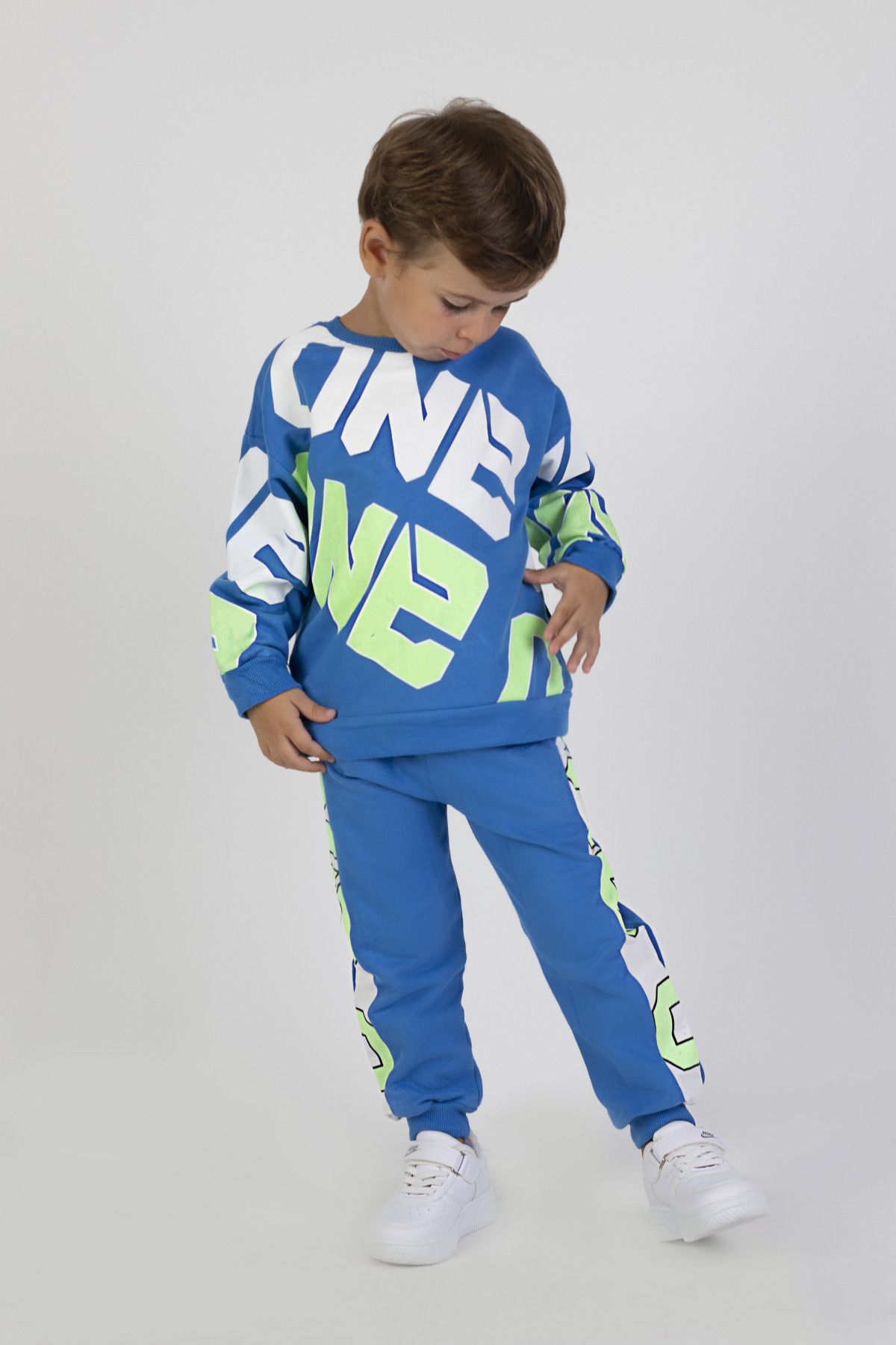 Harika KIDS-Boy's Two Thread Fabric Printed Medium Thickness Knitted Basic Oversize Bottom Top Tracksuit Set 2