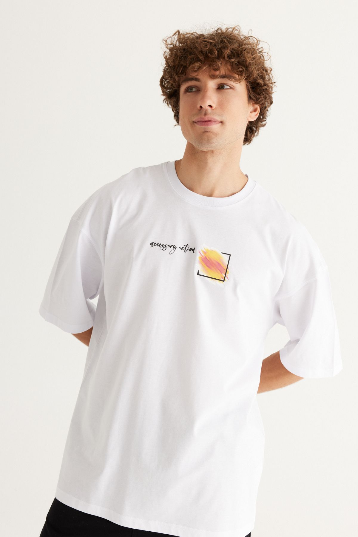 AC&Co / Altınyıldız Classics تی شرت آستین کوتاه مردانه سفید سایز گشاد و یقه صد در نخی