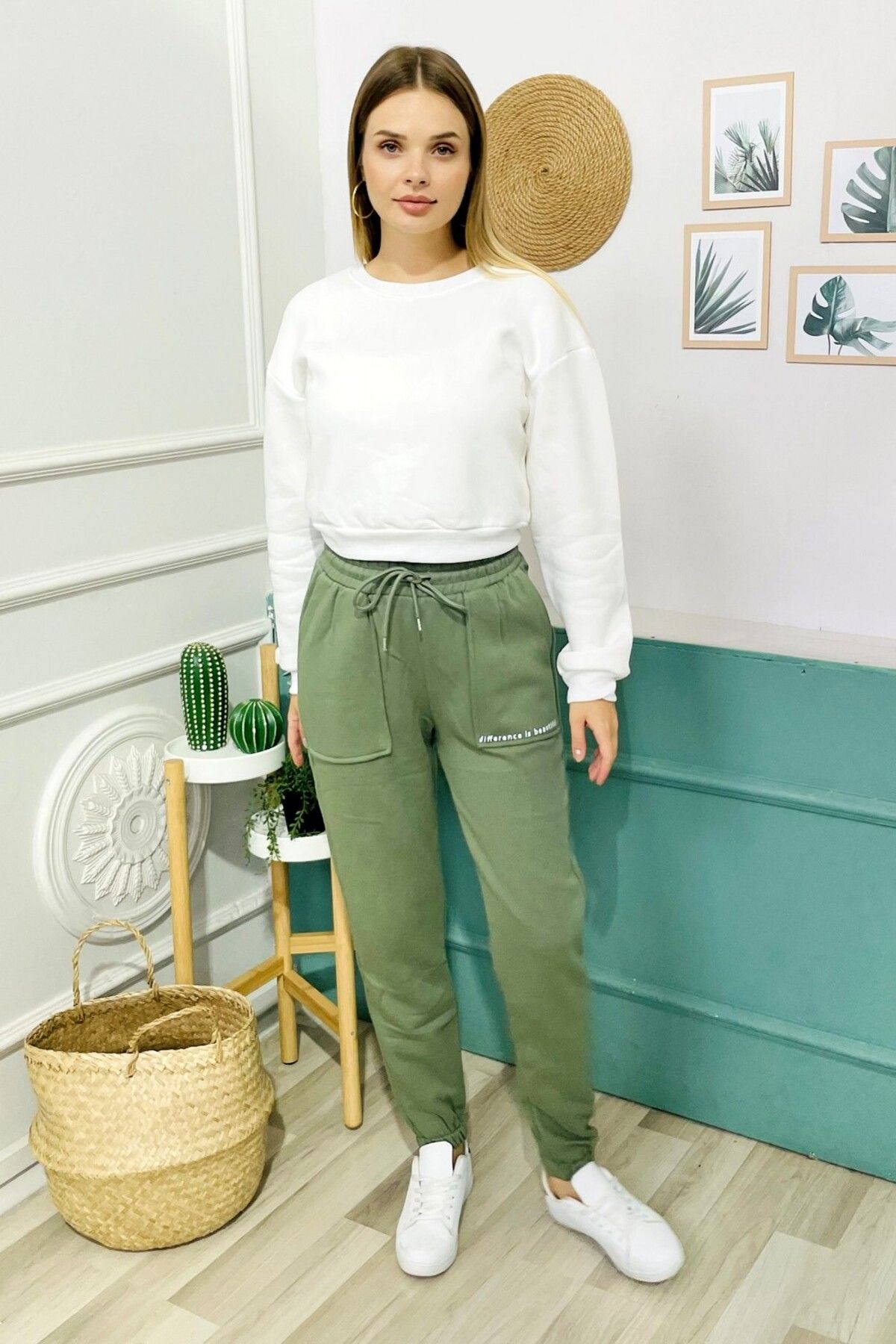 Khaki green tracksuit bottoms online