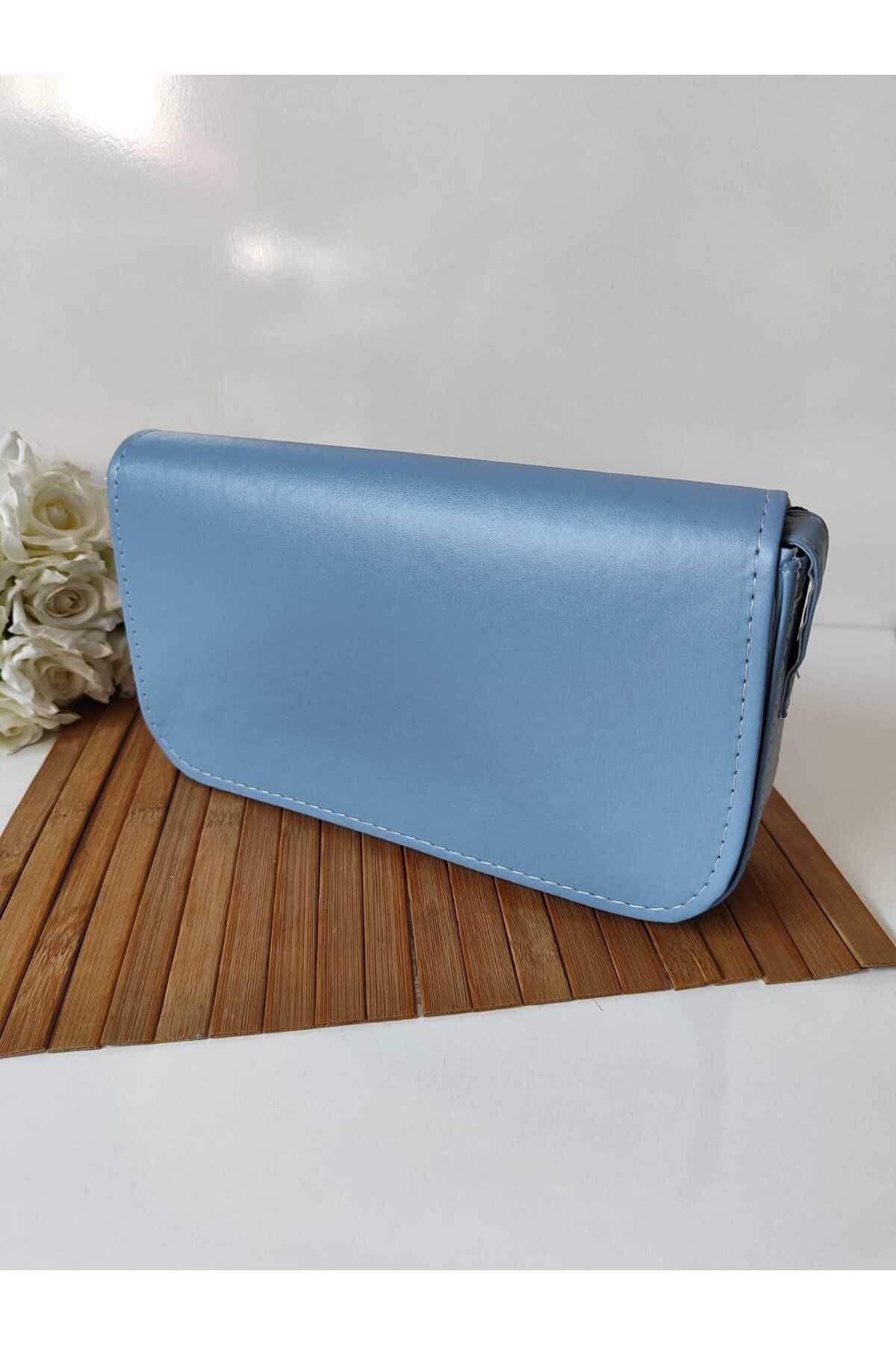 LOOP DESIGN Women s Ice Blue Baguette Bag Trendy Shoulder Bag