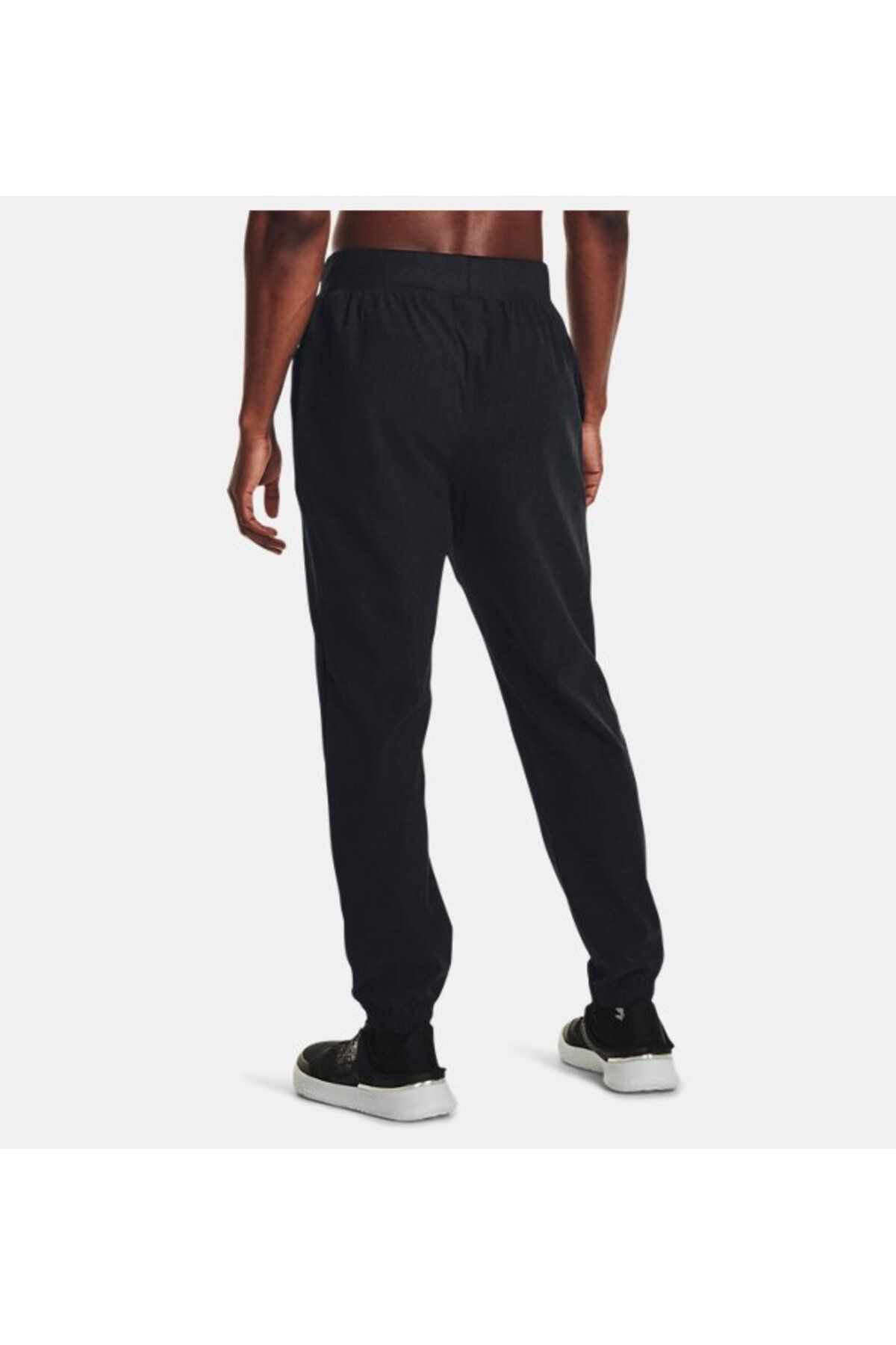 شلوار گرمکن ورزشی مشکی مردانه آبشار بافته شده در UA شش 1379682 001 Under Armour