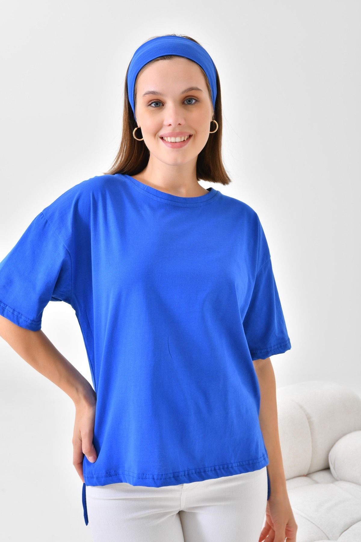 Dark blue round neck t shirt hotsell
