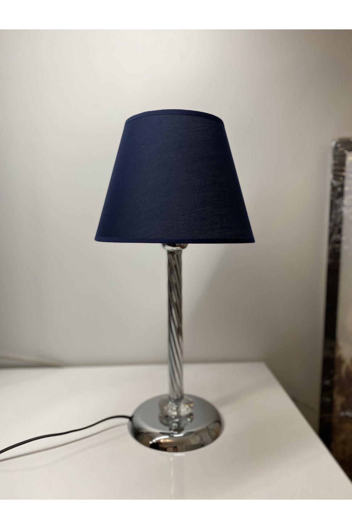 asellus-Mette Twisted Lampshade with crystal detail, stol lamp, Table Lamp chrome Plated (silver color) 6