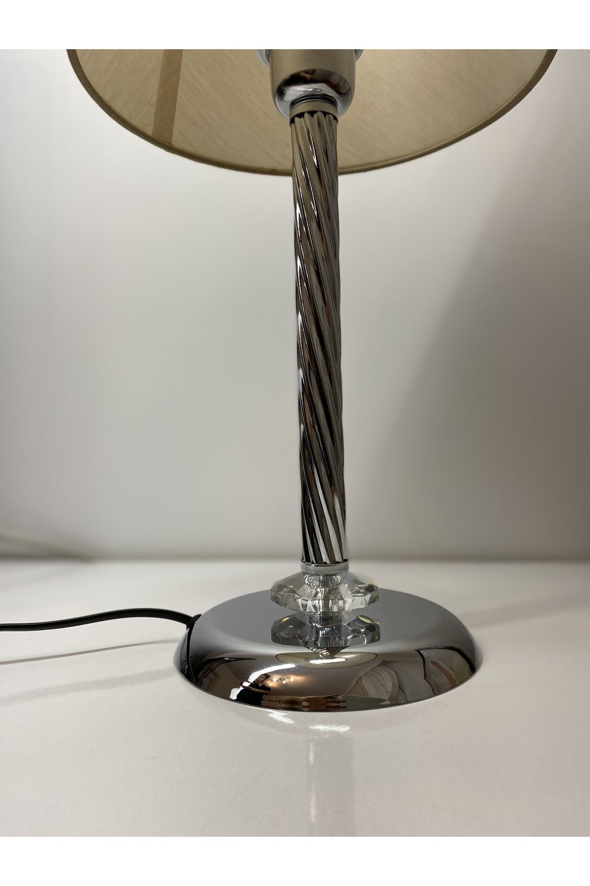 asellus-Mette Twisted Lampshade with crystal detail, stol lamp, Table Lamp chrome Plated (silver color) 4