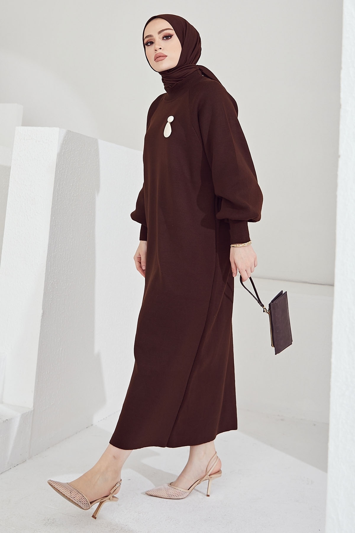 InStyle Mina Balon Kol Triko Tesettür Elbise - Acı Kahve