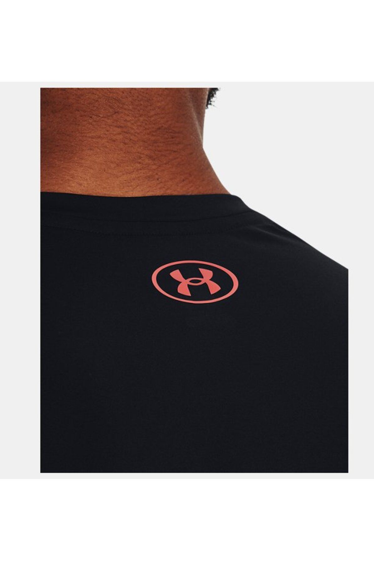 تی شرت مشکی مردانه آستین کوتاه HEATGEAR® 1377160 003 Under Armour