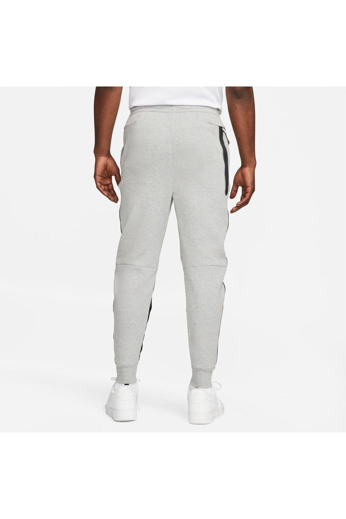 Nike tech discount tracksuit light grey