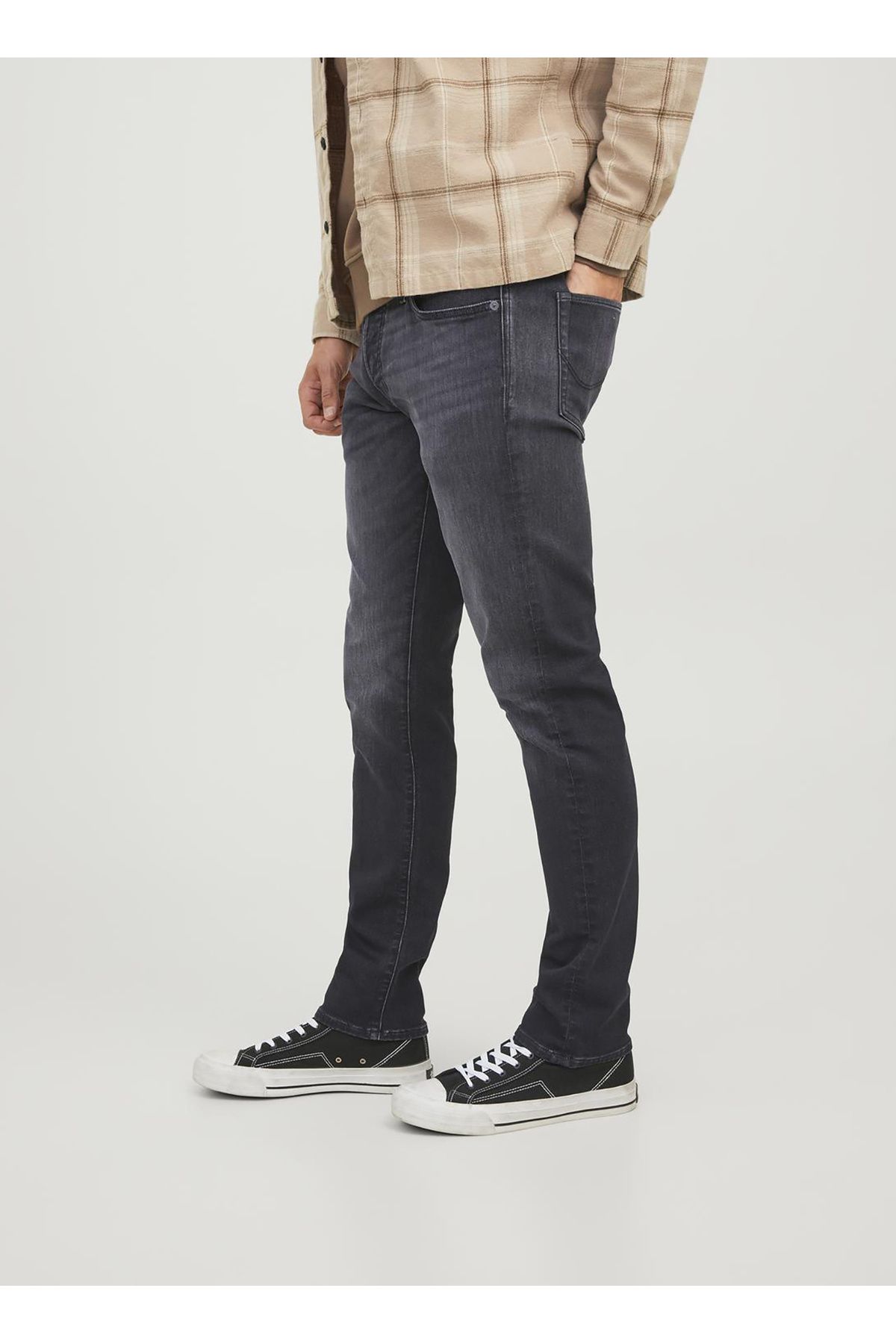 Jack & Jones شلوار جین مردانه مشکی باریک با کمر کم 12237316_JJIGLENN JJICON GE 842 I.K