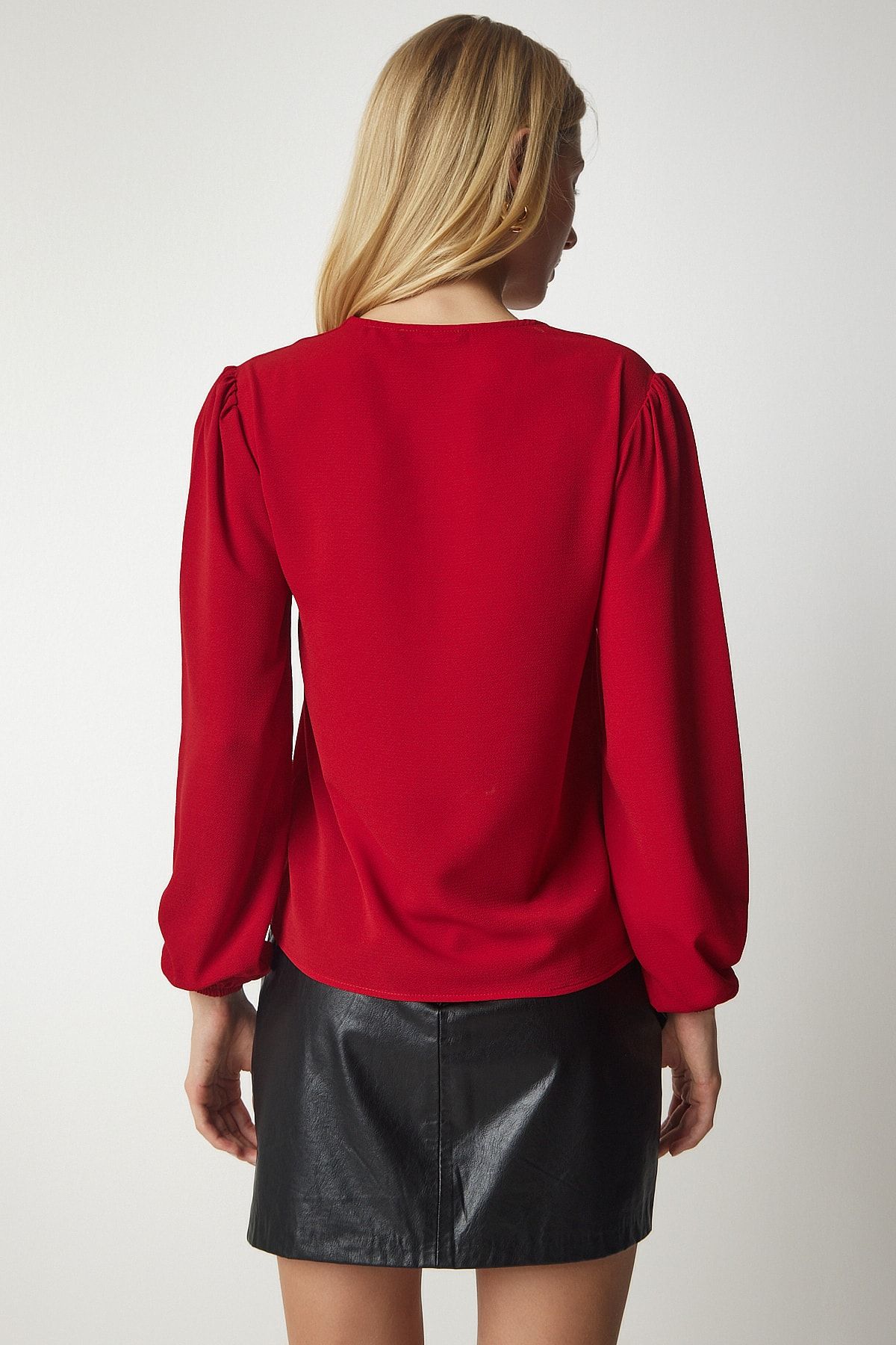 Happiness İstanbul-Women's Red V-Neck Crepe Blouse UB00153 6