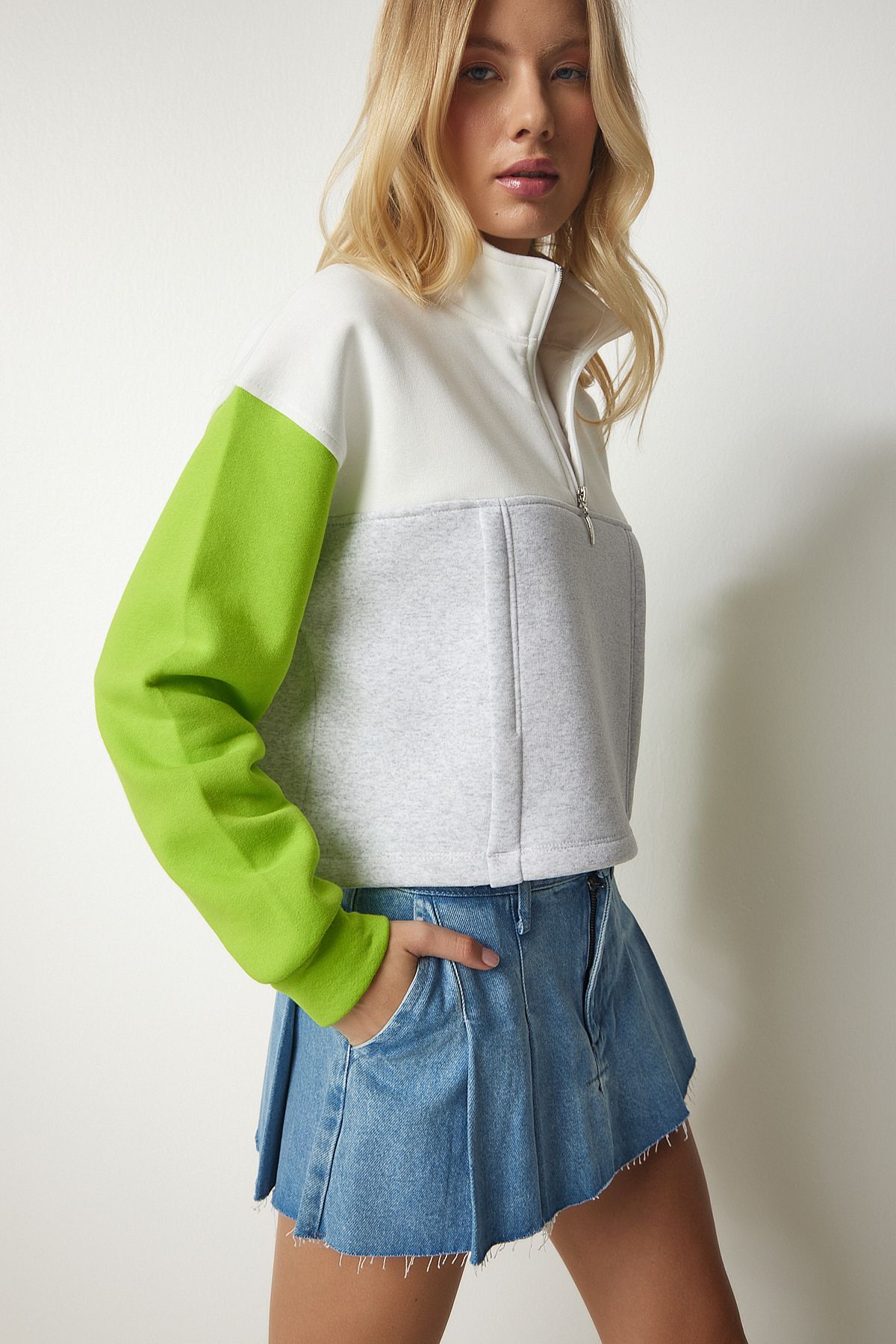 Happiness İstanbul-Women's Gray Light Green Zippered Collar Ribbed Knitted Crop Sweatshirt NJ00130 3