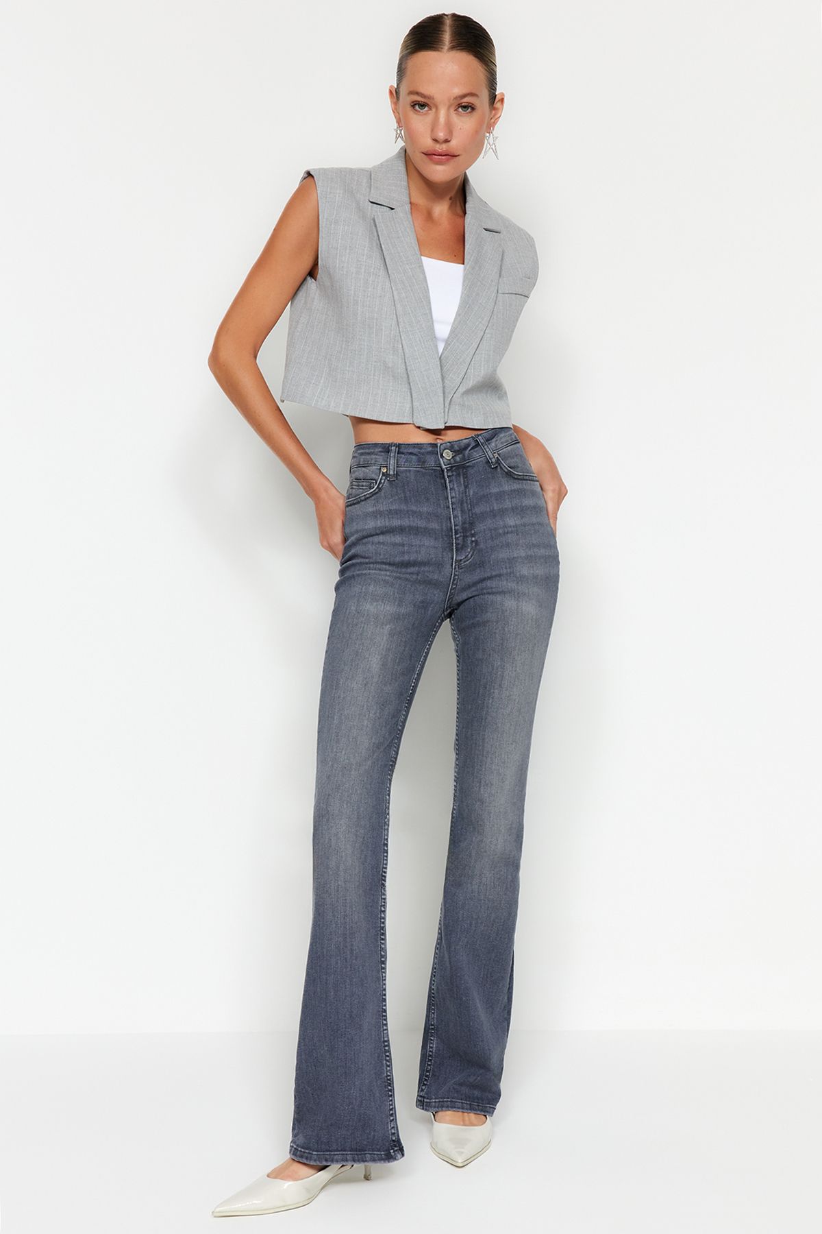 Trendyol Collection Szare Jeansy Dzwony Z Wysokim Stanem Twoaw24je00143 Kobieta - 40