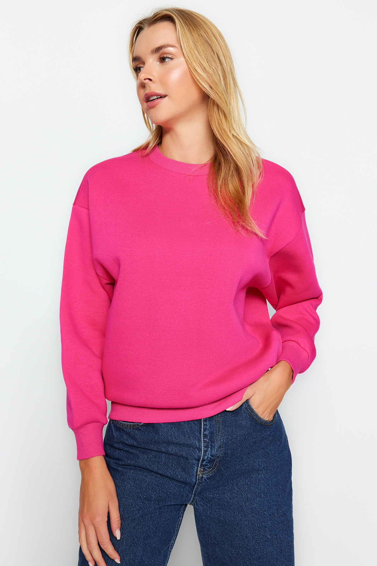 Trendyolmilla  Fuşya Kalın İçi Polarlı Regular/Normal Kalıp Bisiklet Yaka Basic Örme Sweatshirt TWOAW24SW00101 - Görsel 3