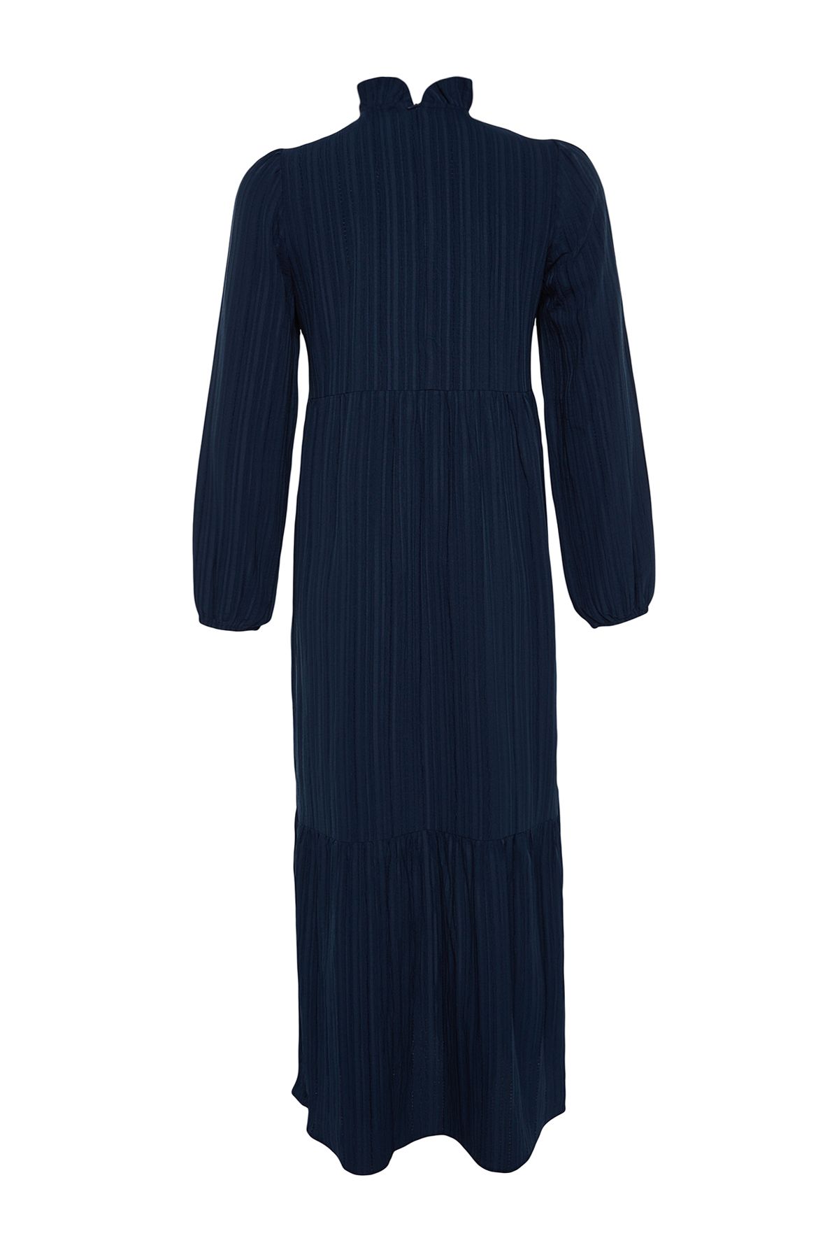 Trendyol Modest-Marineblaues Crinkle-Gewebtes Kleid mit Stehkragen und weiter Passform TCTSS22EB00171 7