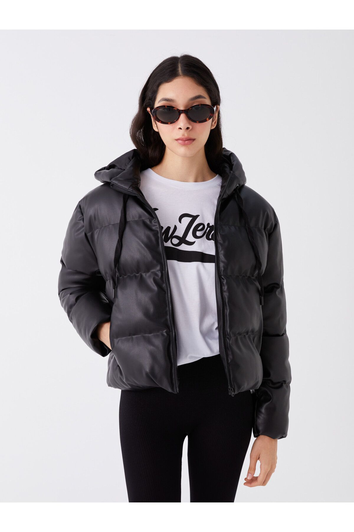 LC Waikiki Women s Hooded Plain Puffer Coat Trendyol