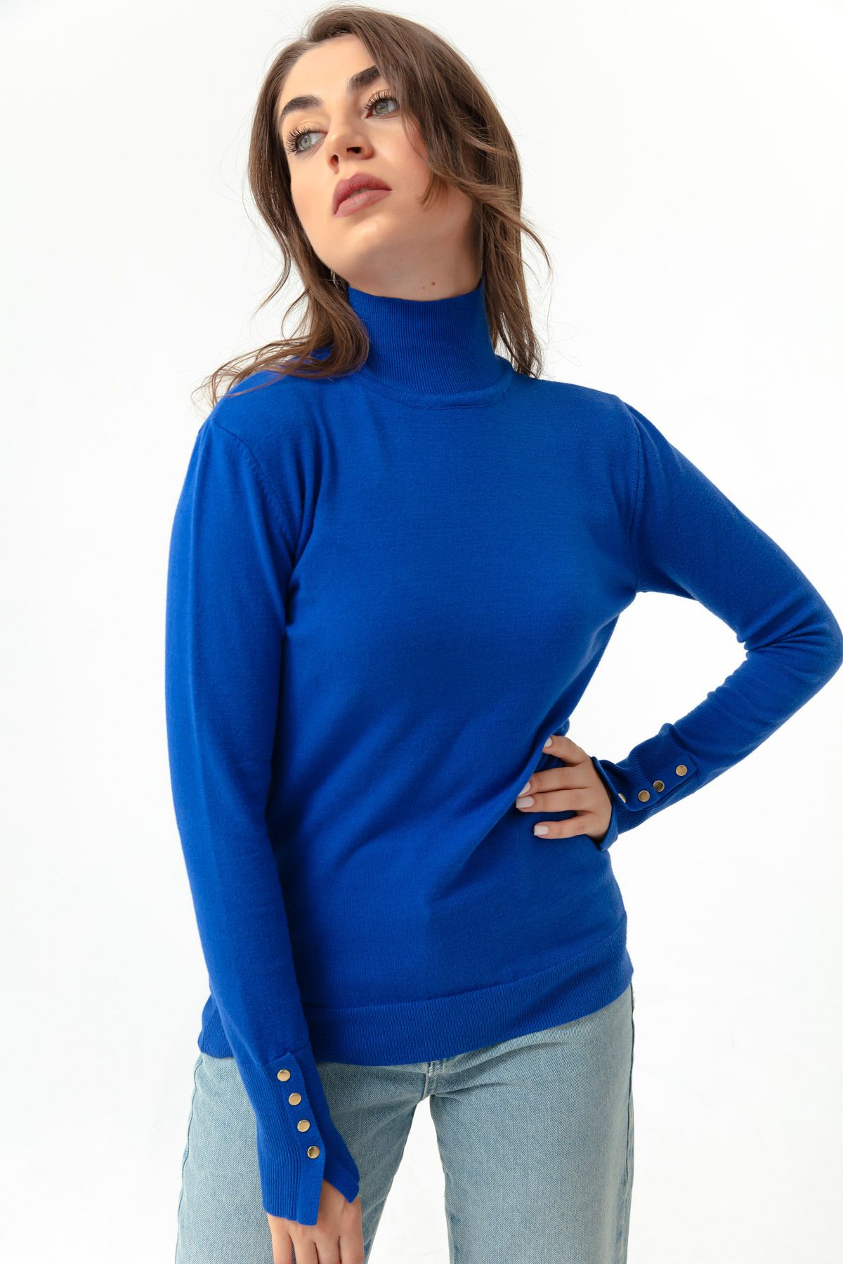 Women's gold turtleneck sweater store