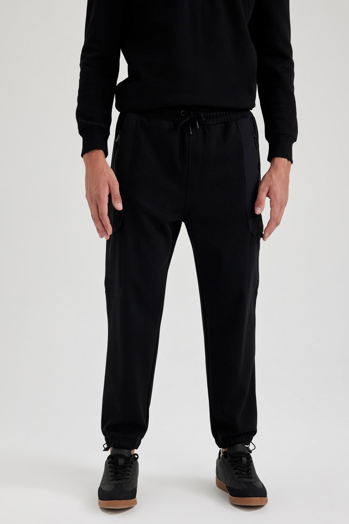DeFacto-Regular Fit Sweatpants with Adjustable Elastic - Zip-Up Pike A5356Ax23Au 3
