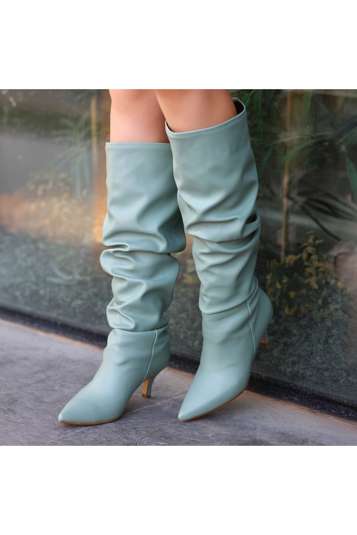 Ewon Mint Yeşili Cilt Topuklu Çizme
