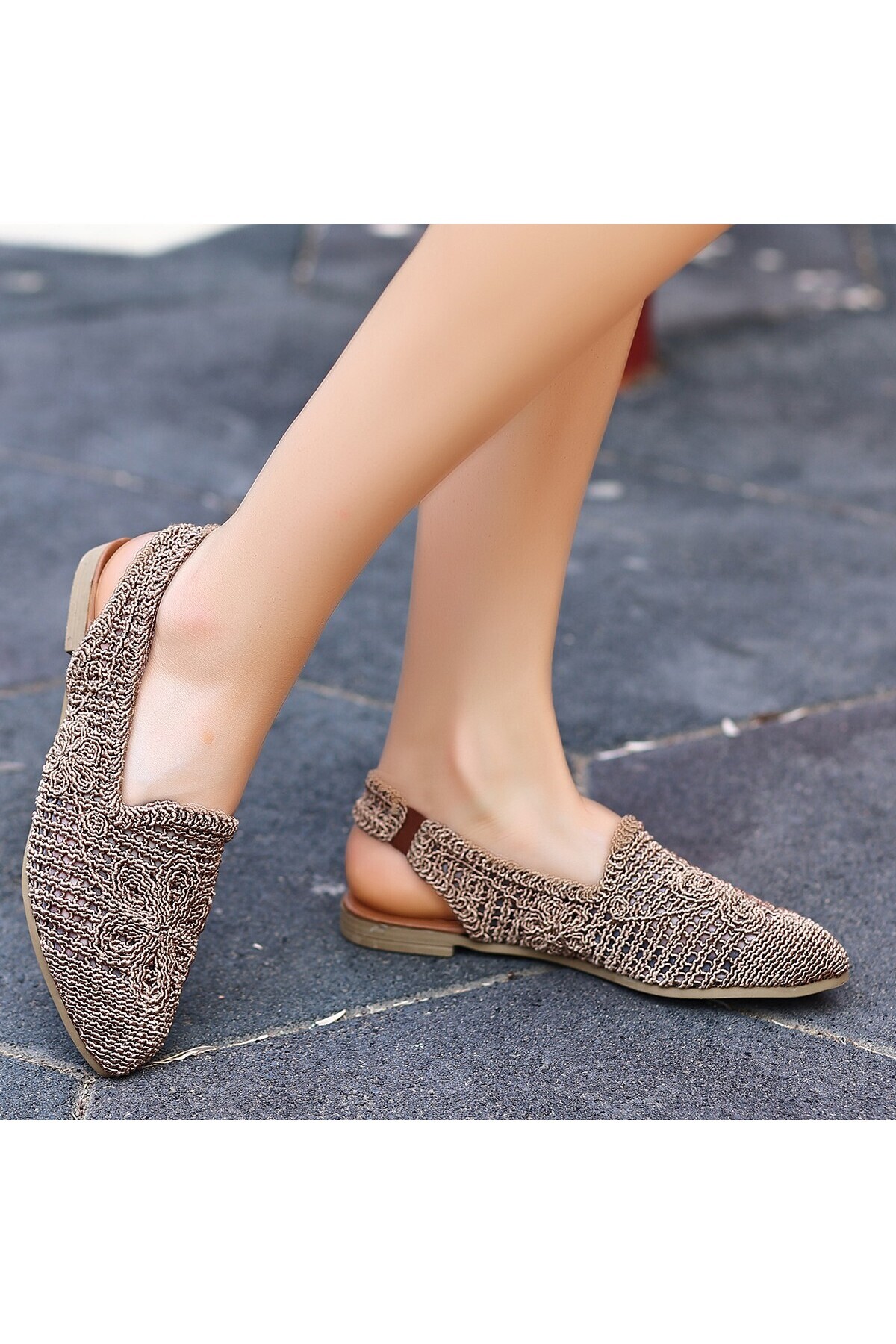 Miay Krem Örgülü Sandalet