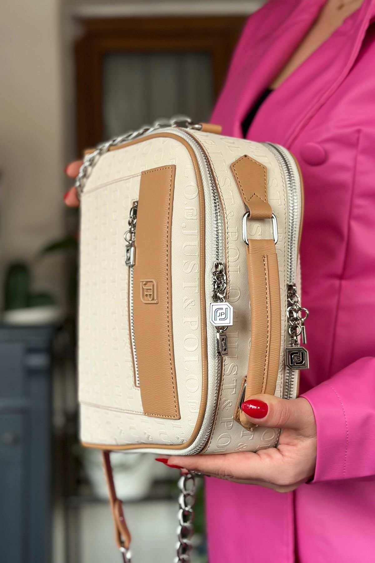 Just Polo Cream Color Large Size Multi Eye Chain Strap Women s Shoulder Bag 4025