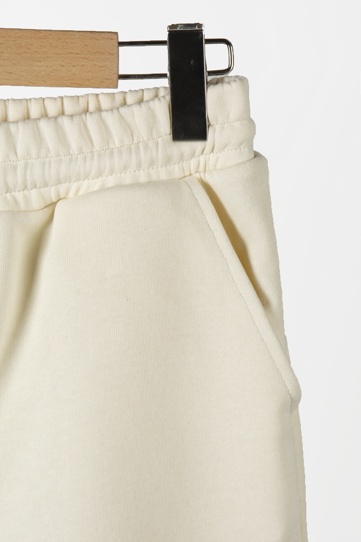 VEAVEN  Erkek Ekru Basic Regular Fit Şort & Bermuda - Görsel 4