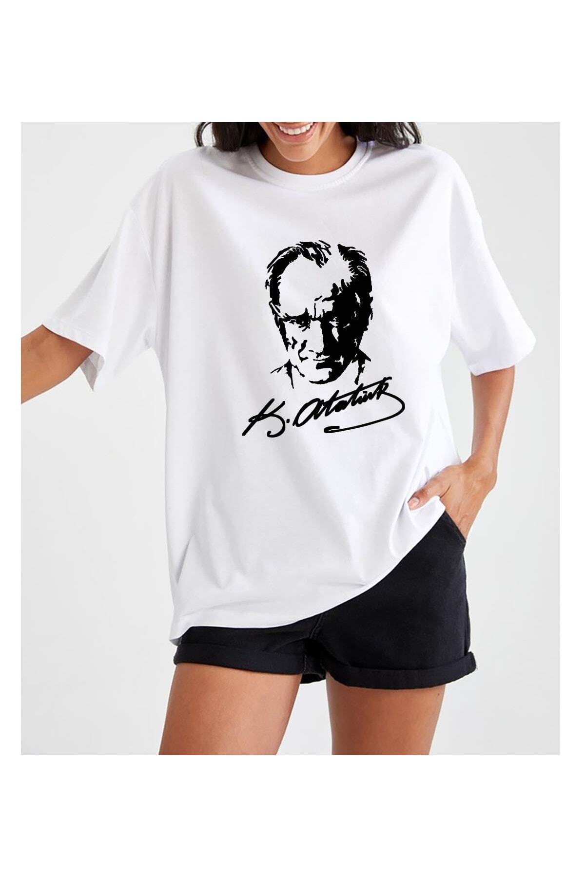 Genel Markalar Atatürk Silüet Baskılı Oversize Unisex T-shirt