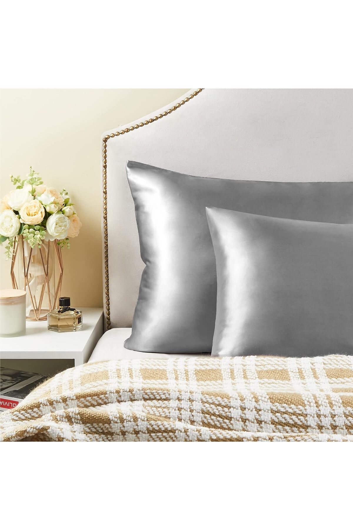 oxorza home Satin Silk Pillowcase 70x50cm Standard Size 2 Pack with Envelope Closure Soft Pillow Case