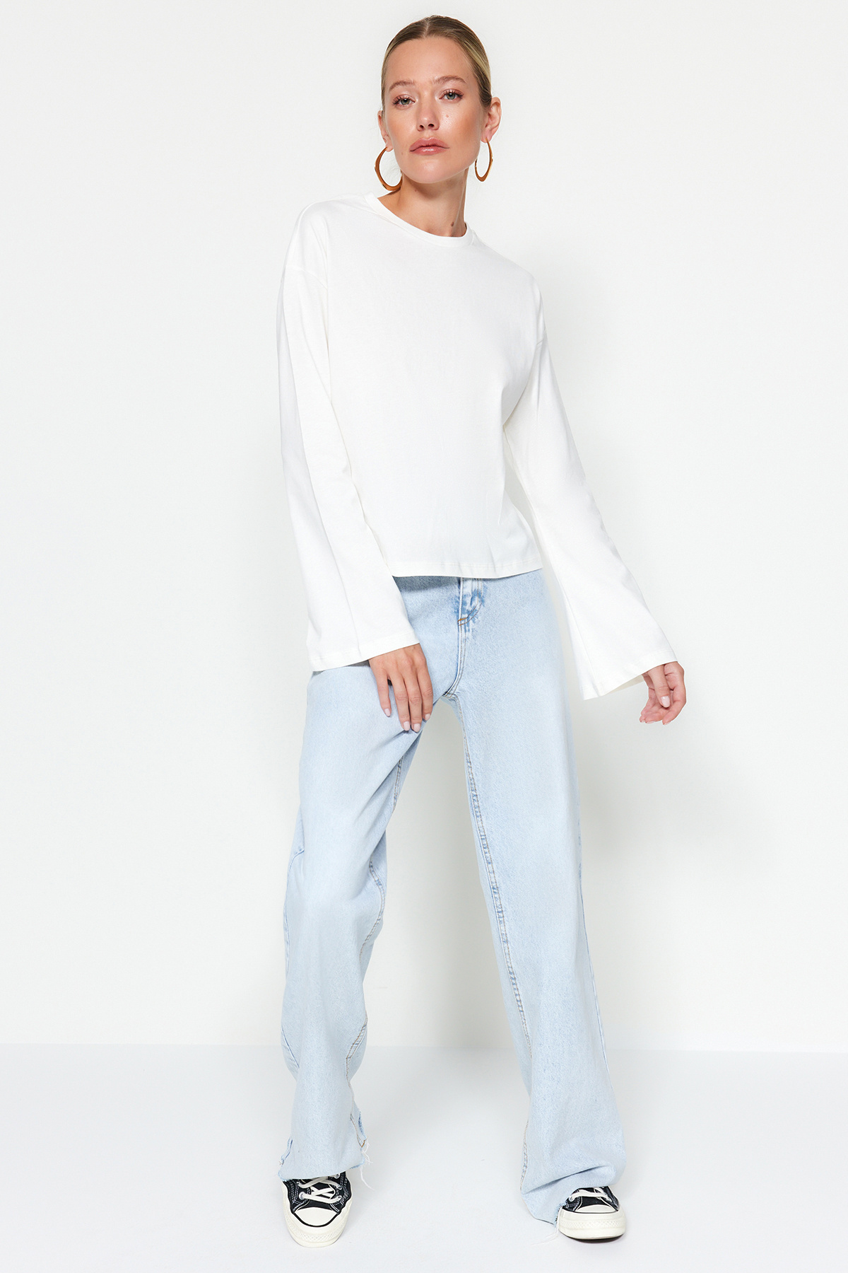 Trendyolmilla  Ekru İspanyol Kol Bisiklet Yaka Regular/Normal Kalıp Örme T-Shirt TWOAW24TS00008 - Görsel 4