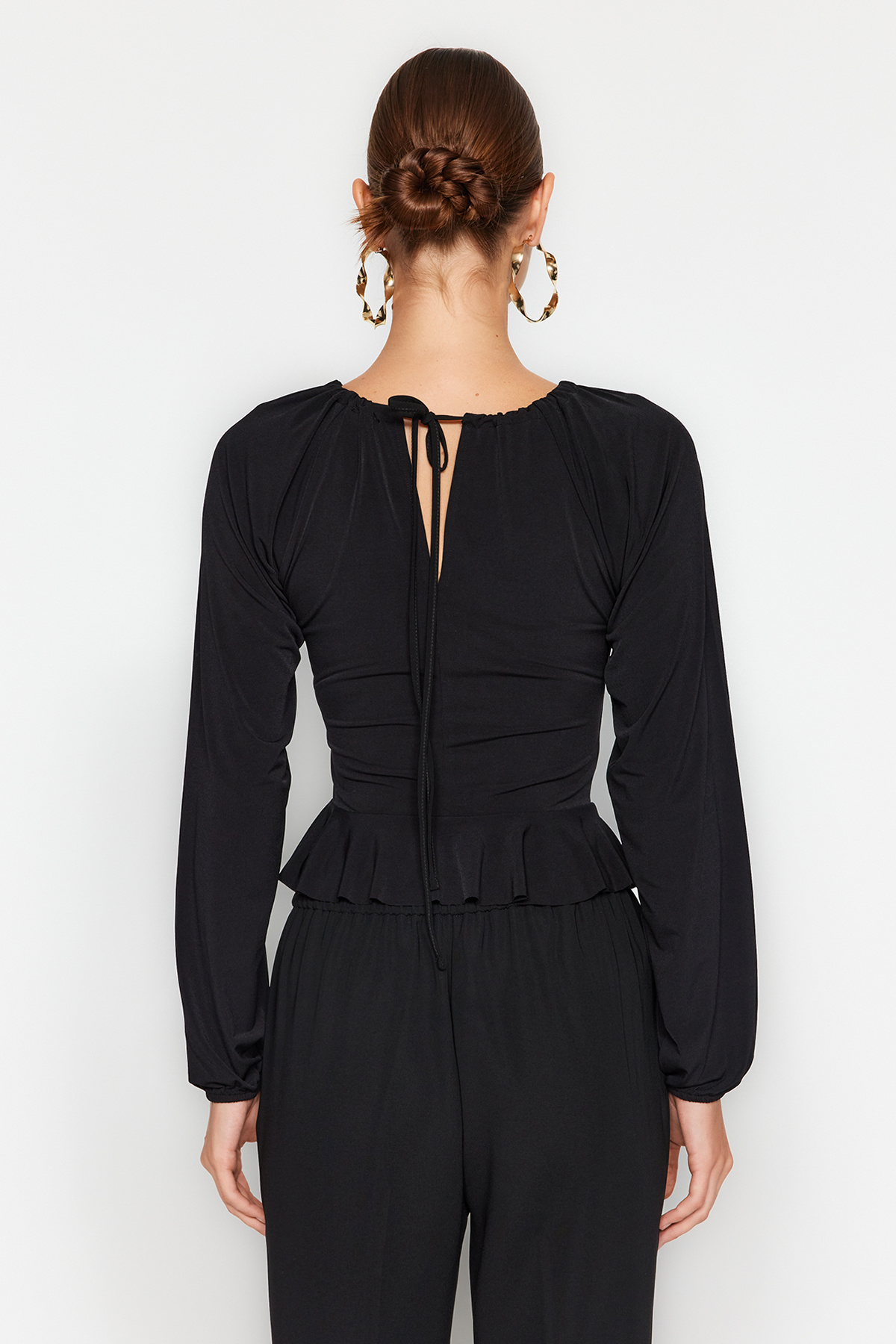 Trendyolmilla  Siyah Pencere/Cut Out Detaylı Aksesuarlı Örme Bluz TPRAW24BZ00053 - Görsel 8