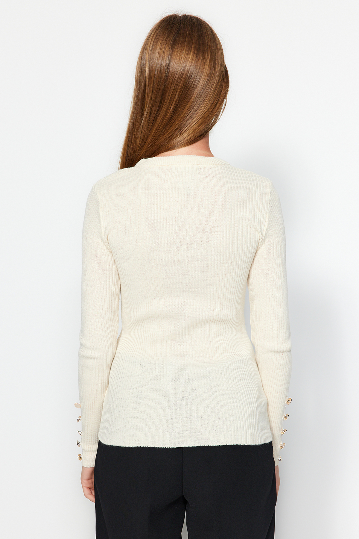 Trendyolmilla  Taş Düğme Detaylı Triko Kazak TWOAW24KZ01207 - Görsel 4