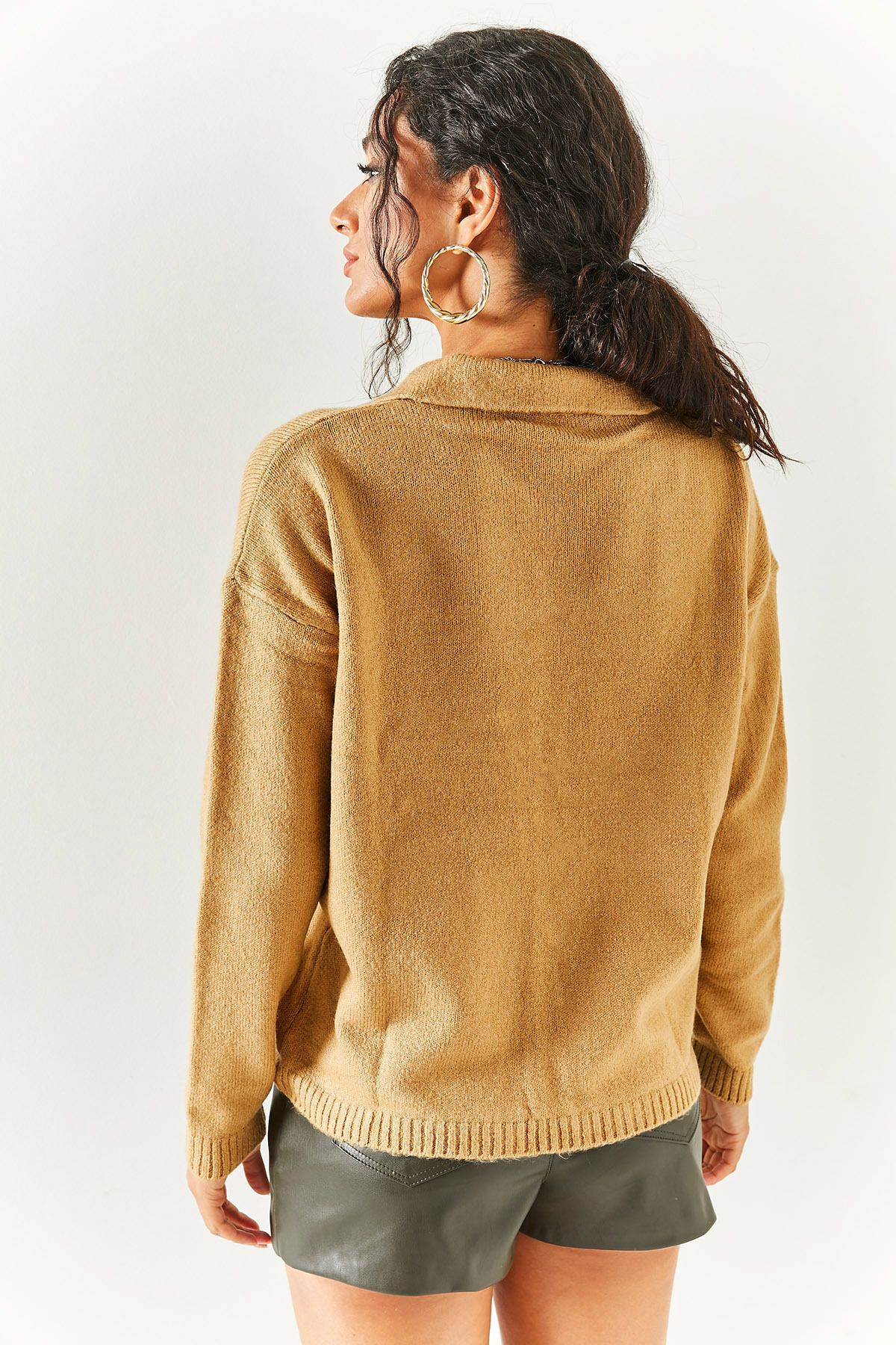 Olalook-Women's Biscuit Polo Collar Washed Soft Textured Knitwear Sweater KZK-19000432 5