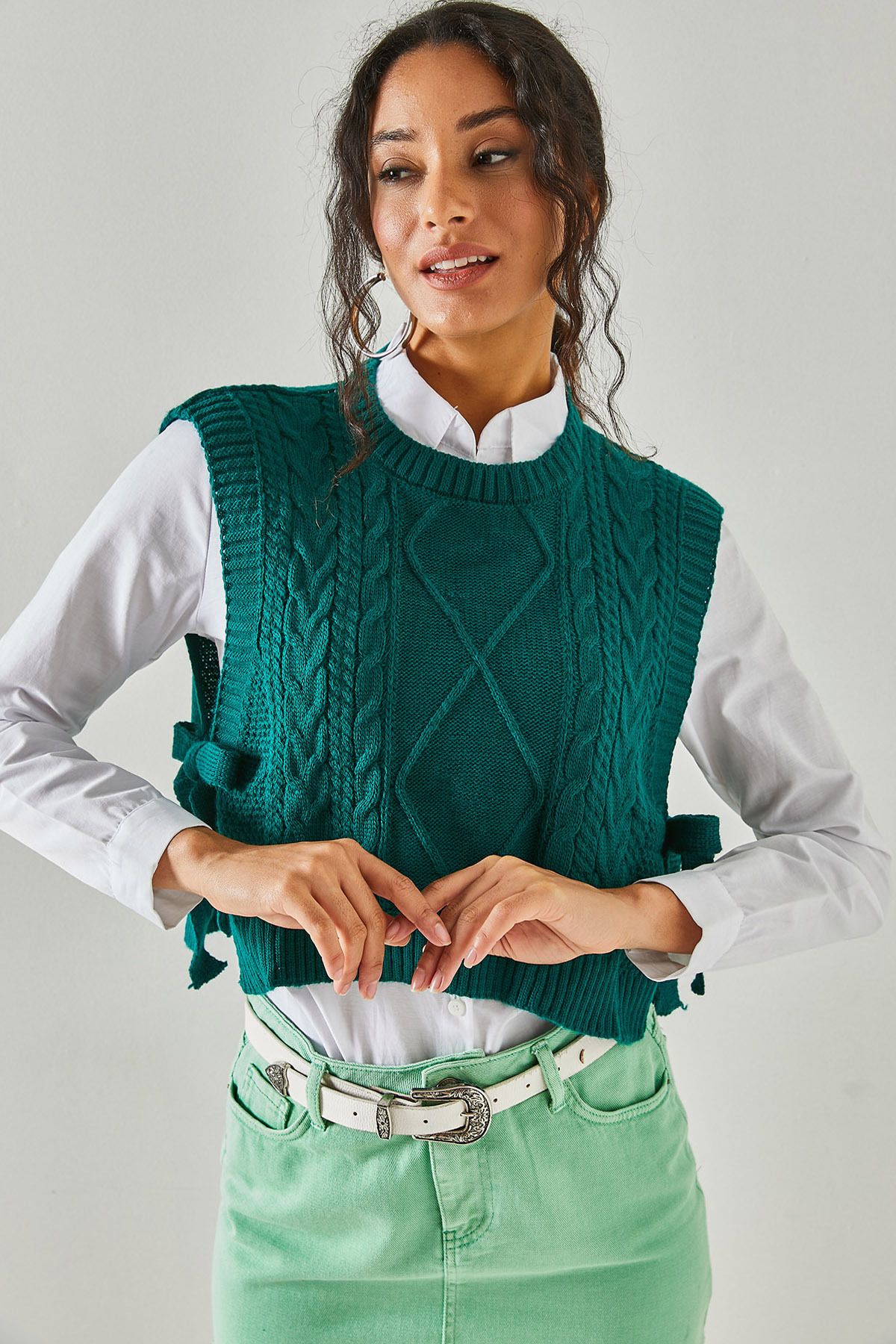 Green sweater 2024 vest womens