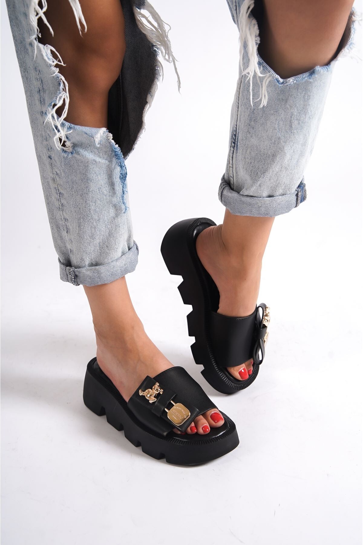 Akya Siyah Cilt Terlik