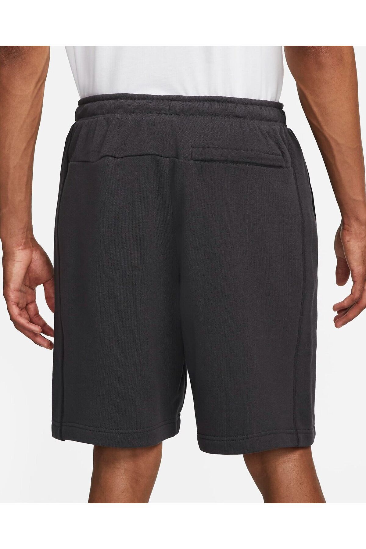 Dark gray nike discount shorts