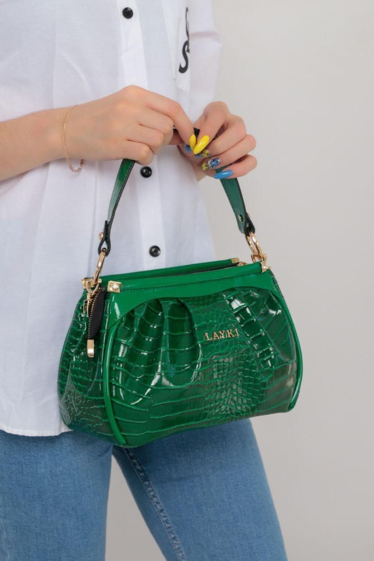 3 clearance compartment bag