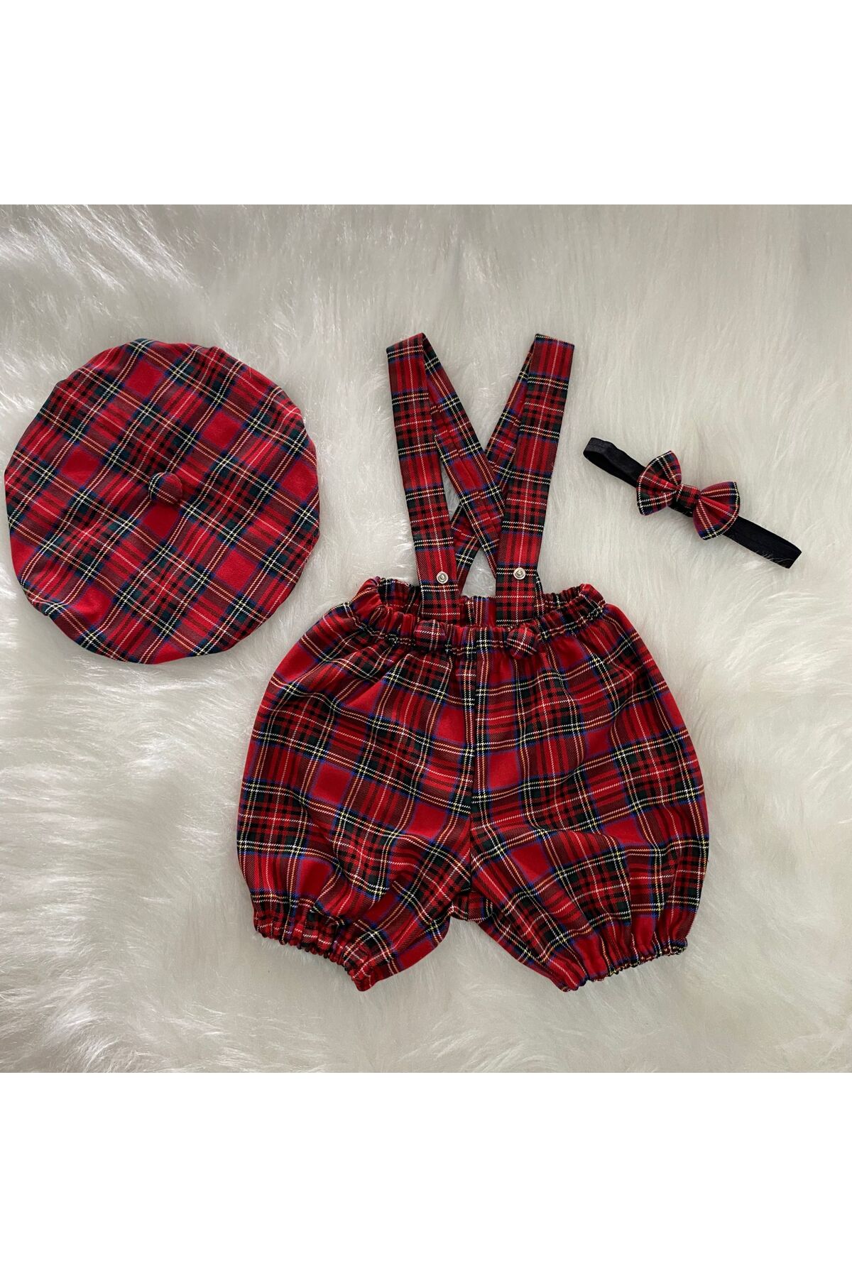 RED PLAID CHILDREN 'S STRAPPY SHORTS DUNGAREE & PAINTER 'S HAT & BOW TIE SET-