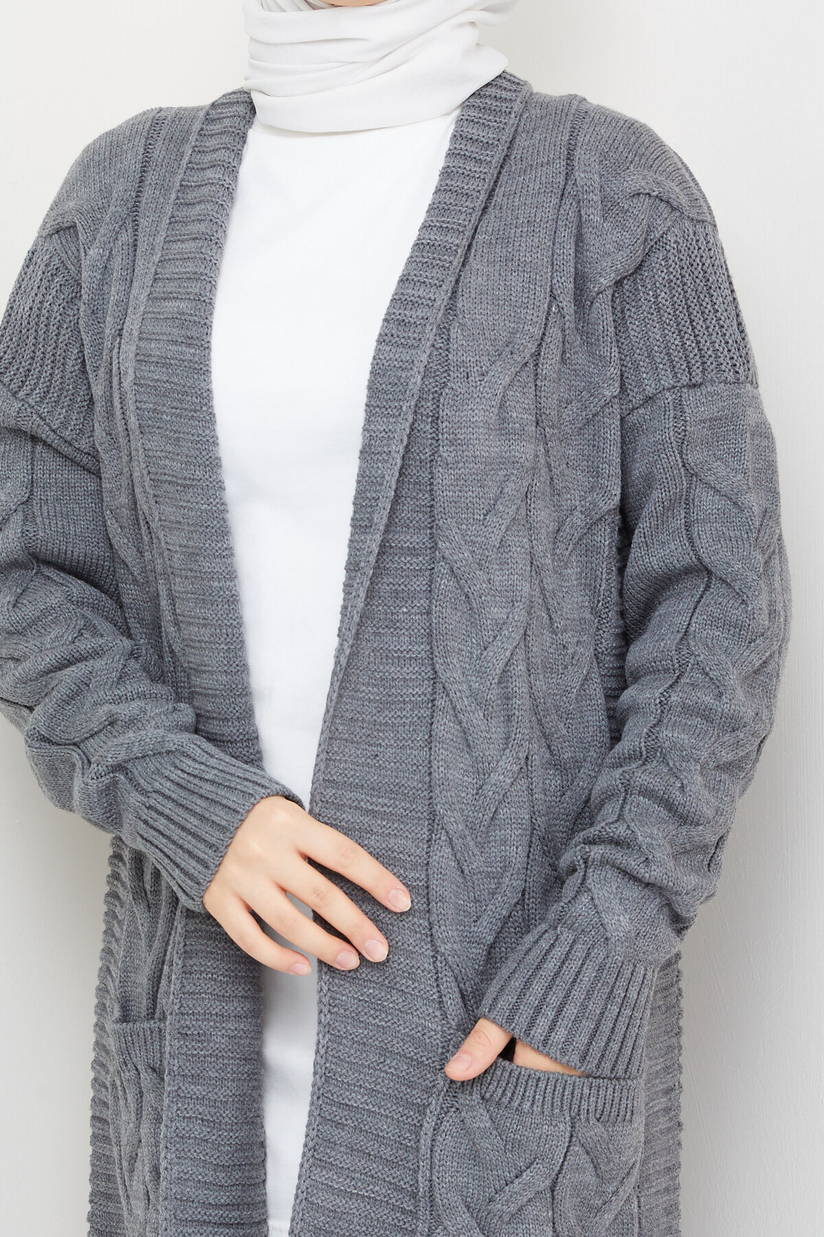 Pamuk Butik  Kadın Cepli Örgülü Triko Hırka Antrasit - Görsel 7