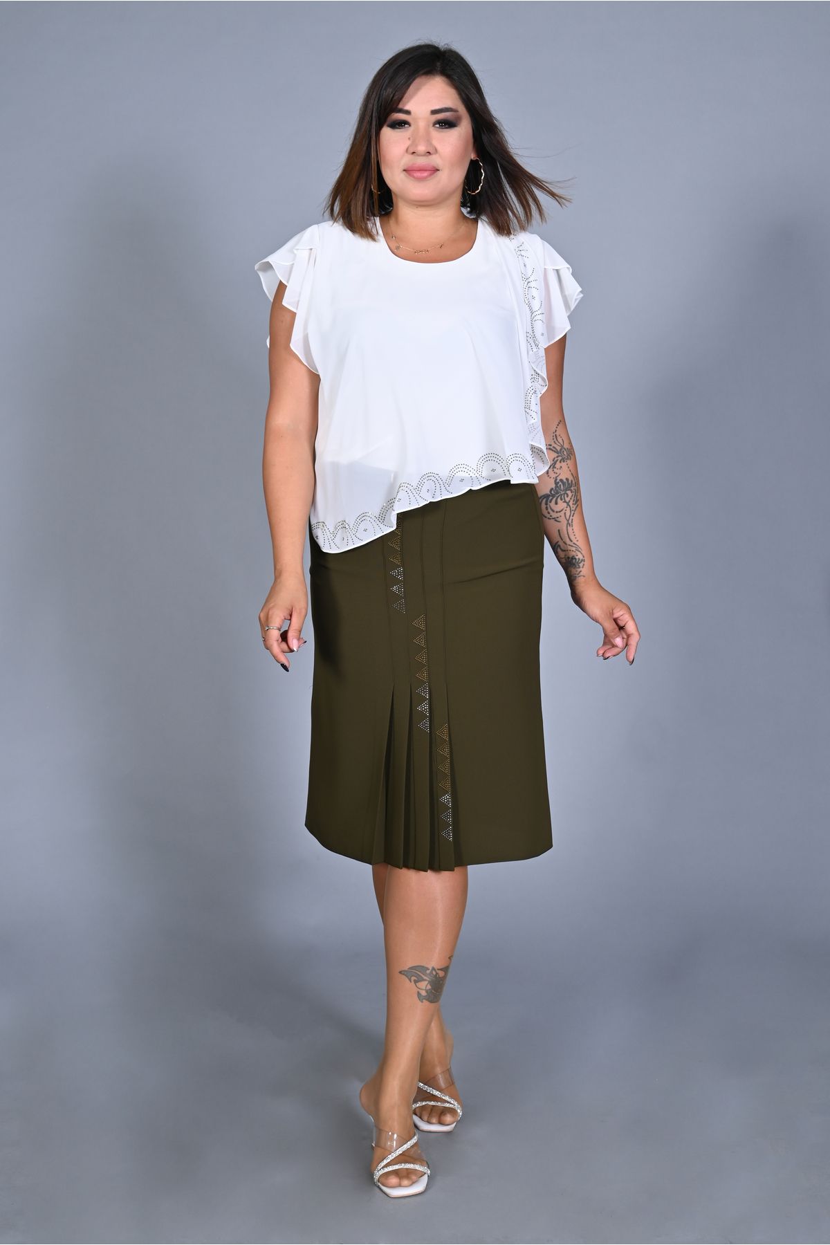 Khaki skirt plus clearance size