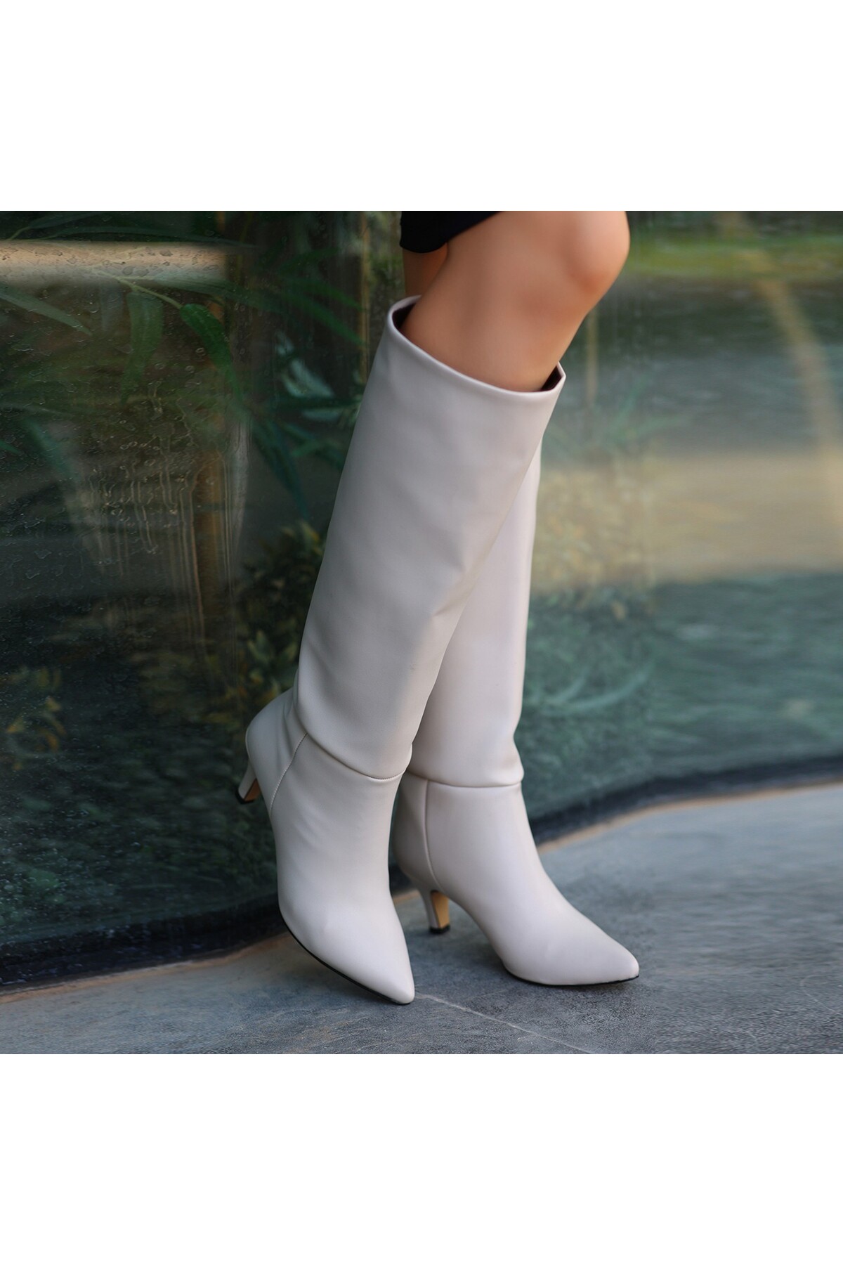 Fonox Bej Cilt Topuklu Çizme