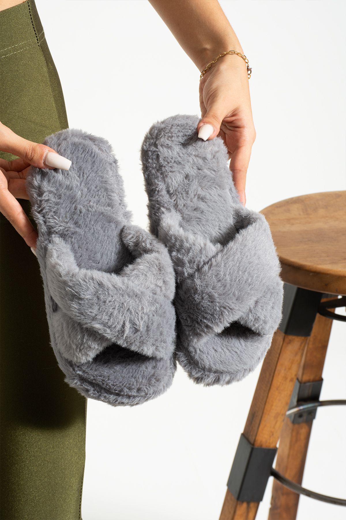 Nobels Fluffy Cross Home Slippers Guest Slippers for Women Girls