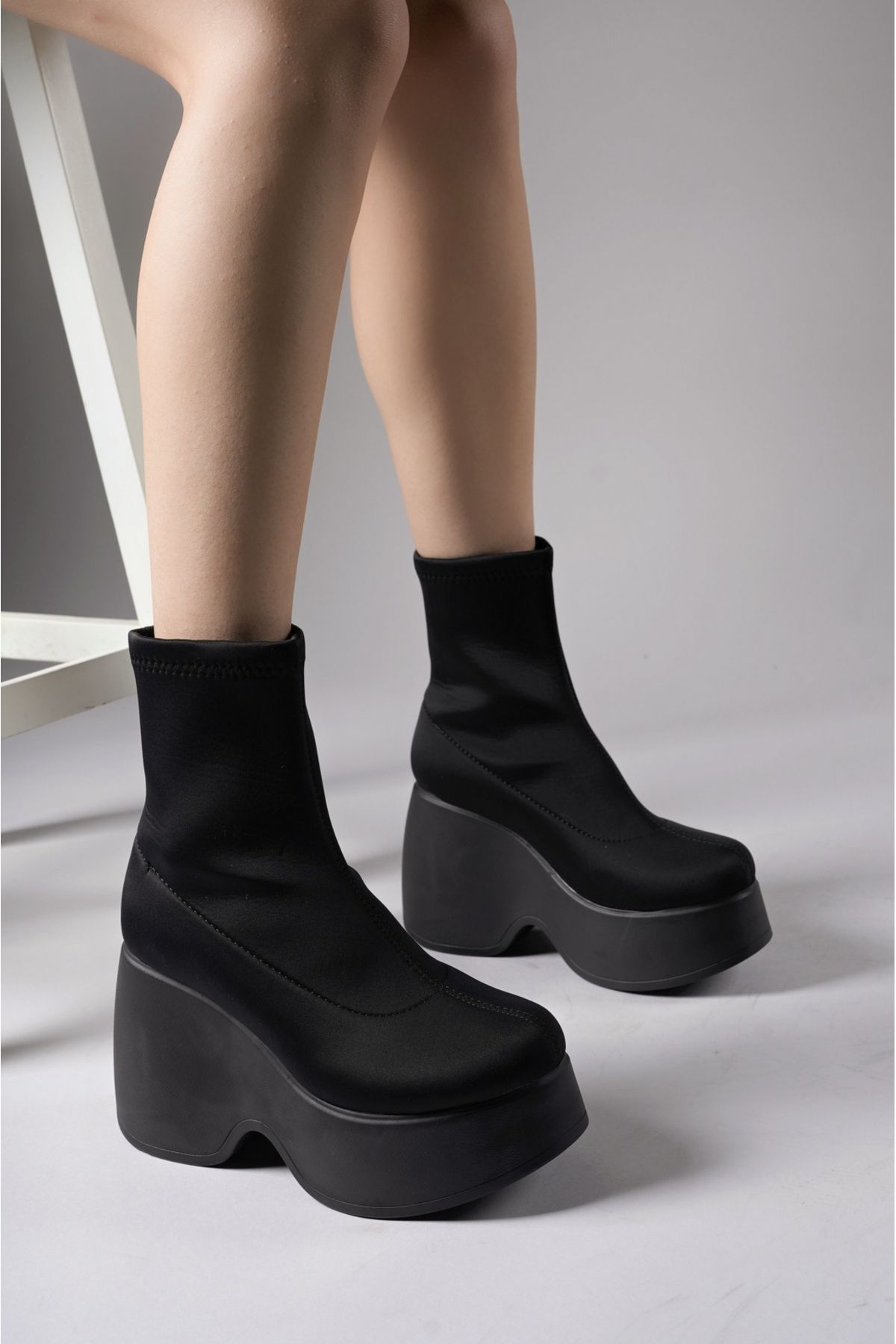 Vagabond pia online stretch boots