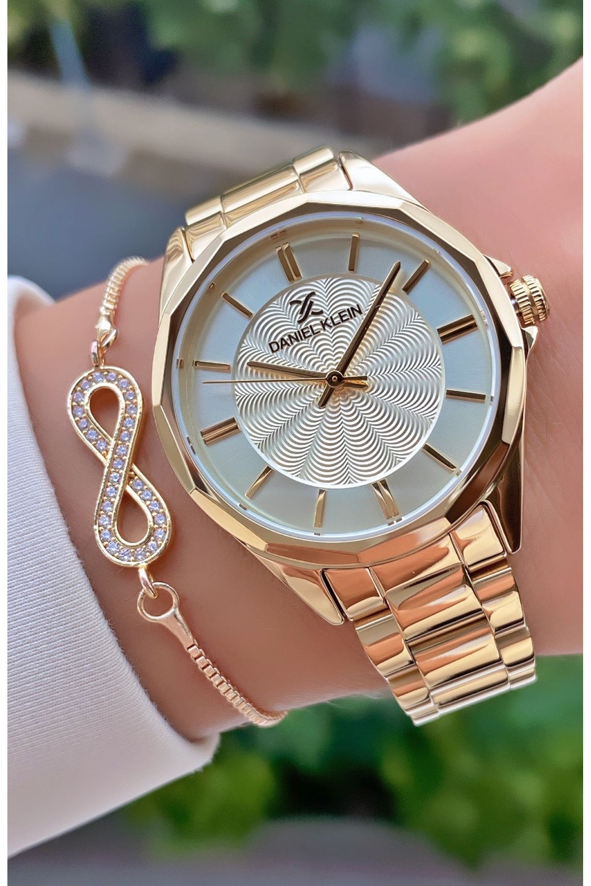 Daniel klein store chain watches