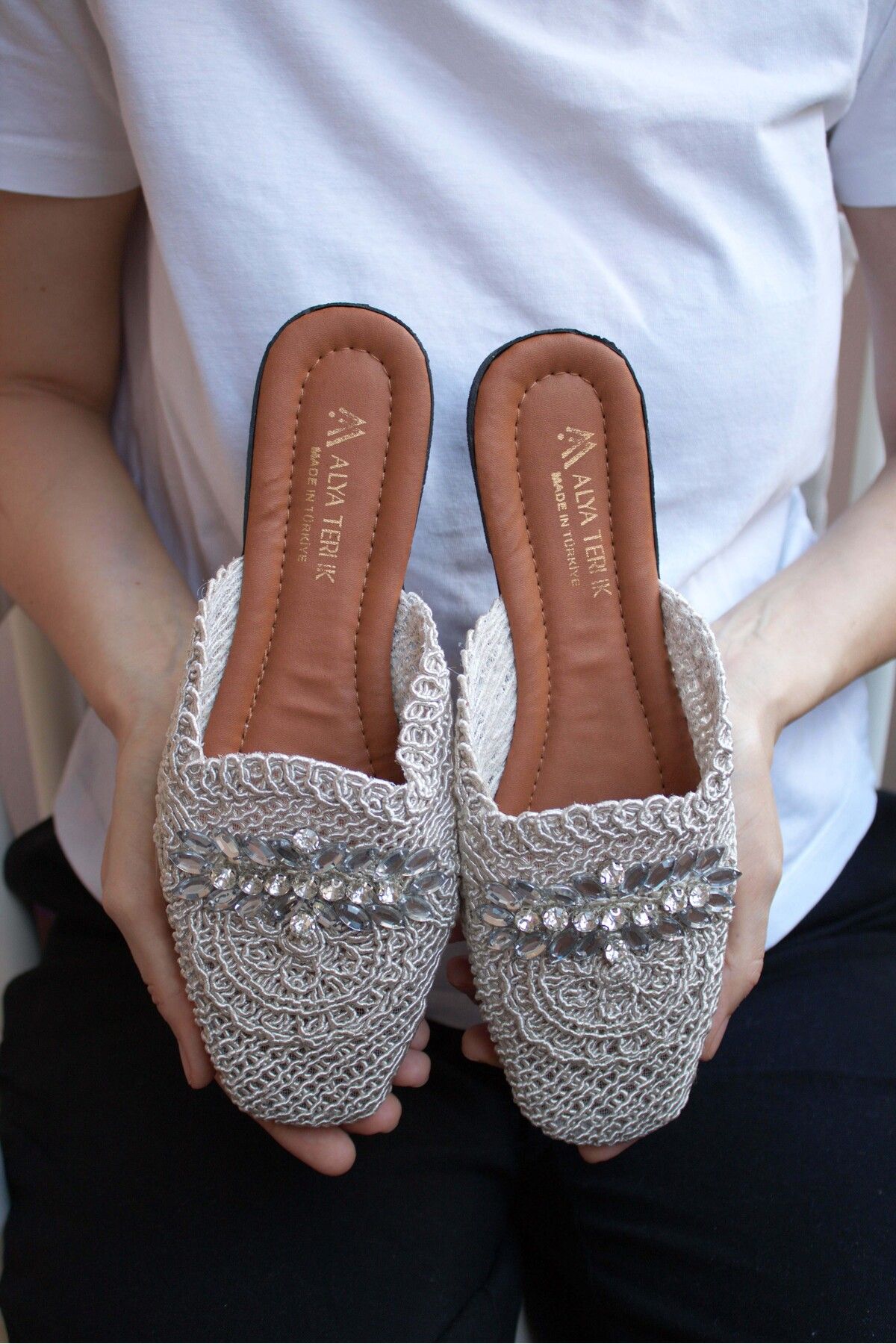 Mulanka hotsell pearl sandals