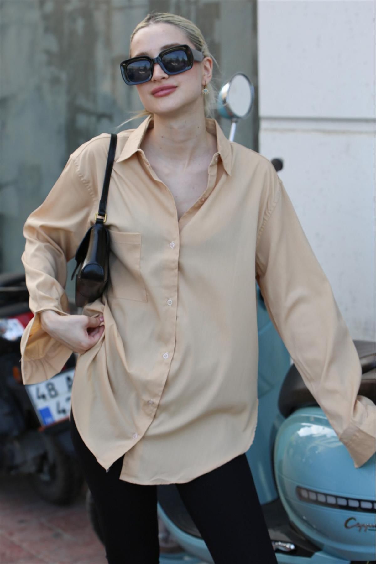 پیراهن مانتویی جیب دار یقه پیراهنی جلو دکمه دار آستین بلند زنانه مدمکست Madmext (برند ترکیه)