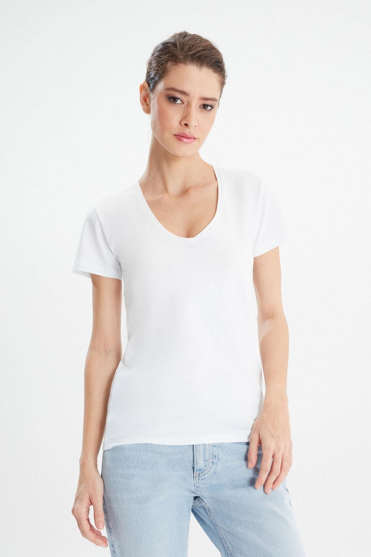 ERDEM G Y M Erdem White Deep V neck T shirt 2059 Trendyol