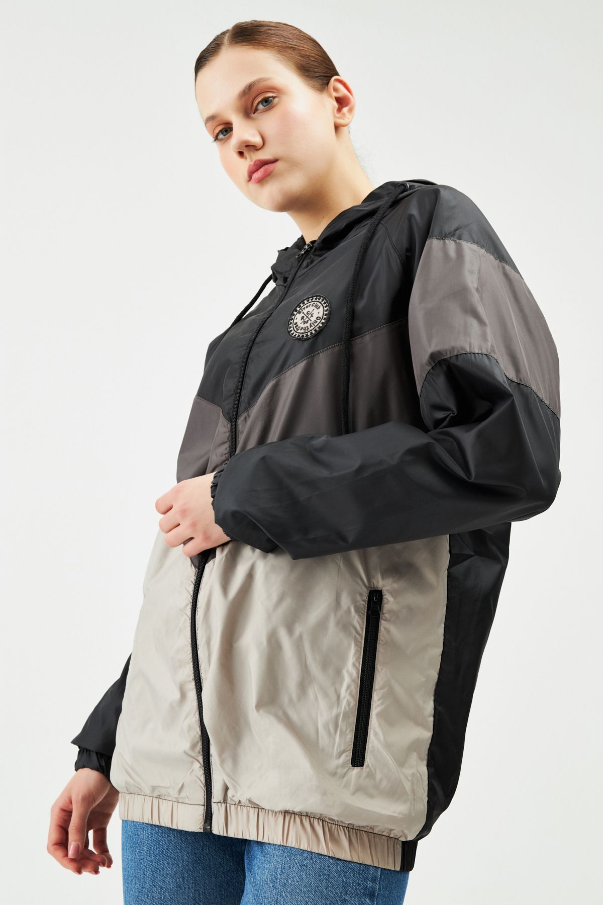 Three hot sale tone windbreaker