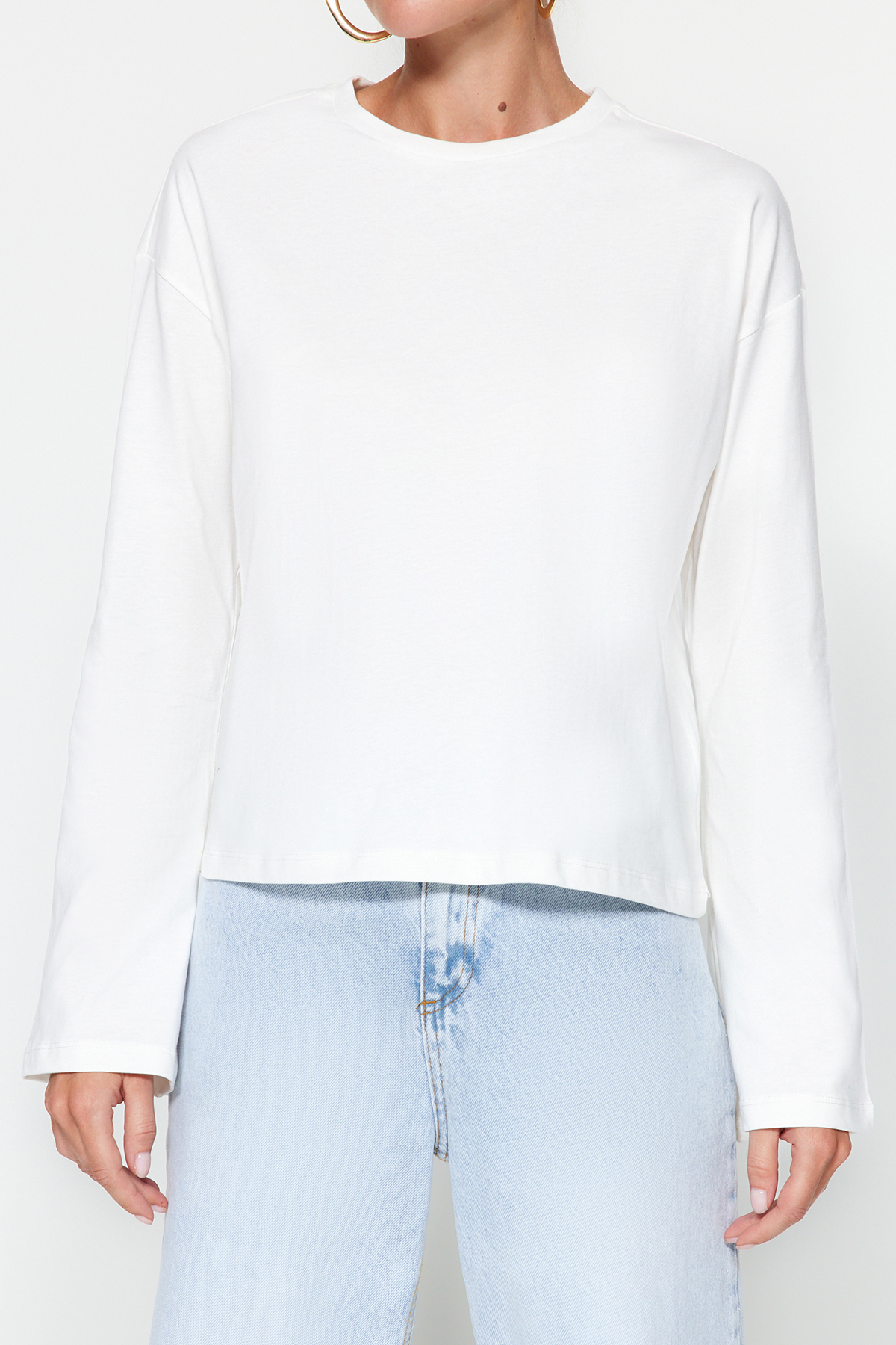 Trendyolmilla  Ekru İspanyol Kol Bisiklet Yaka Regular/Normal Kalıp Örme T-Shirt TWOAW24TS00008 - Görsel 2