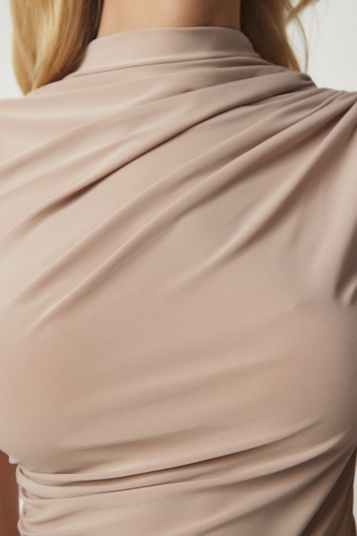 Happiness İstanbul-Beige geraffte ärmellose Sandy-Strickbluse für Damen Lİ00108 5
