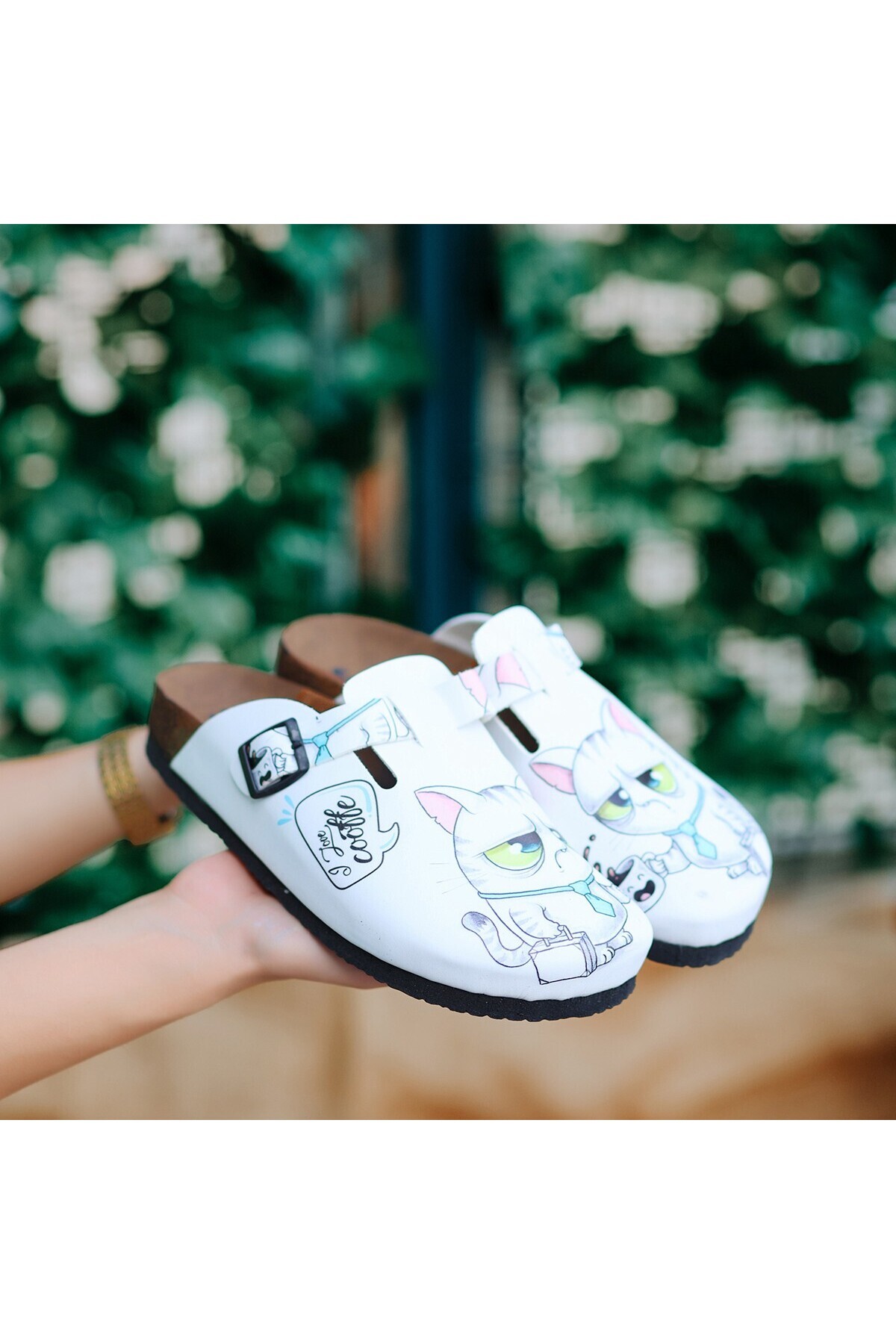 Tonny Beyaz Cilt Kravatlı Kedili Terlik